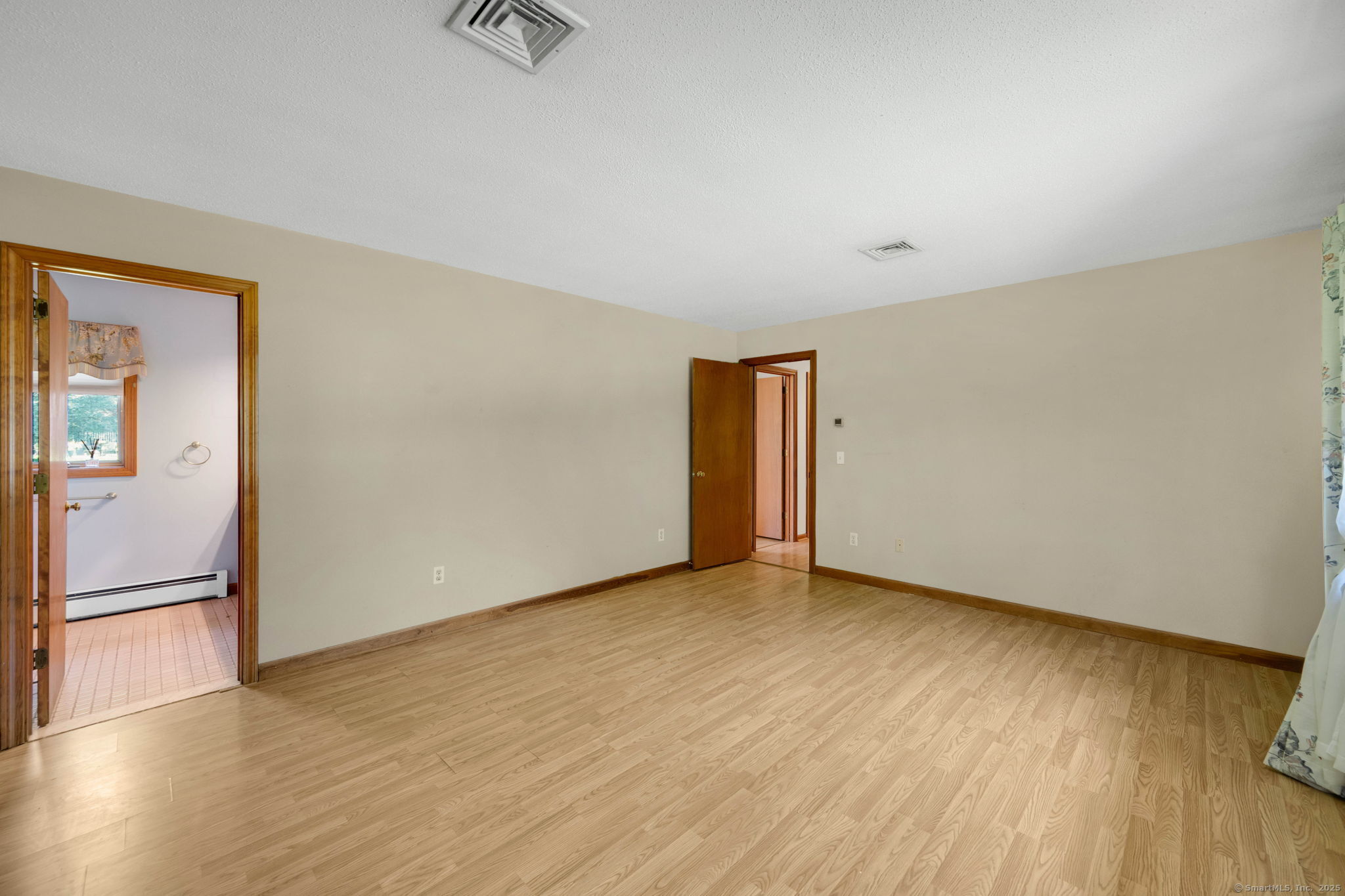 33 Oxford Drive