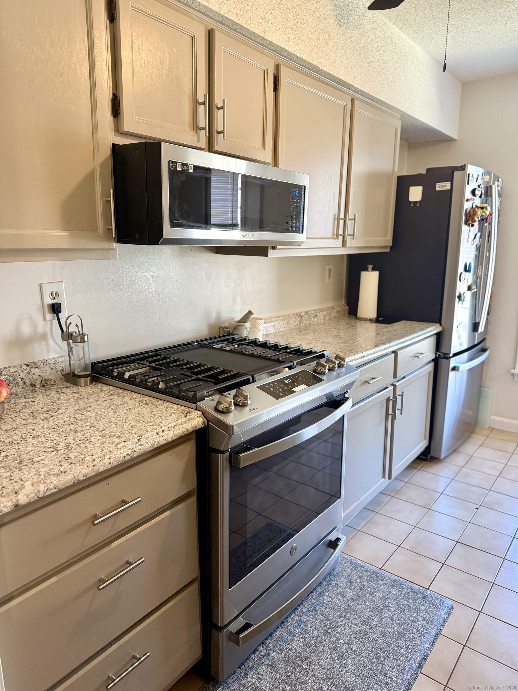 11 Riverview Drive D