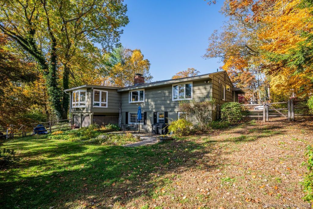 70 Trailsend Drive