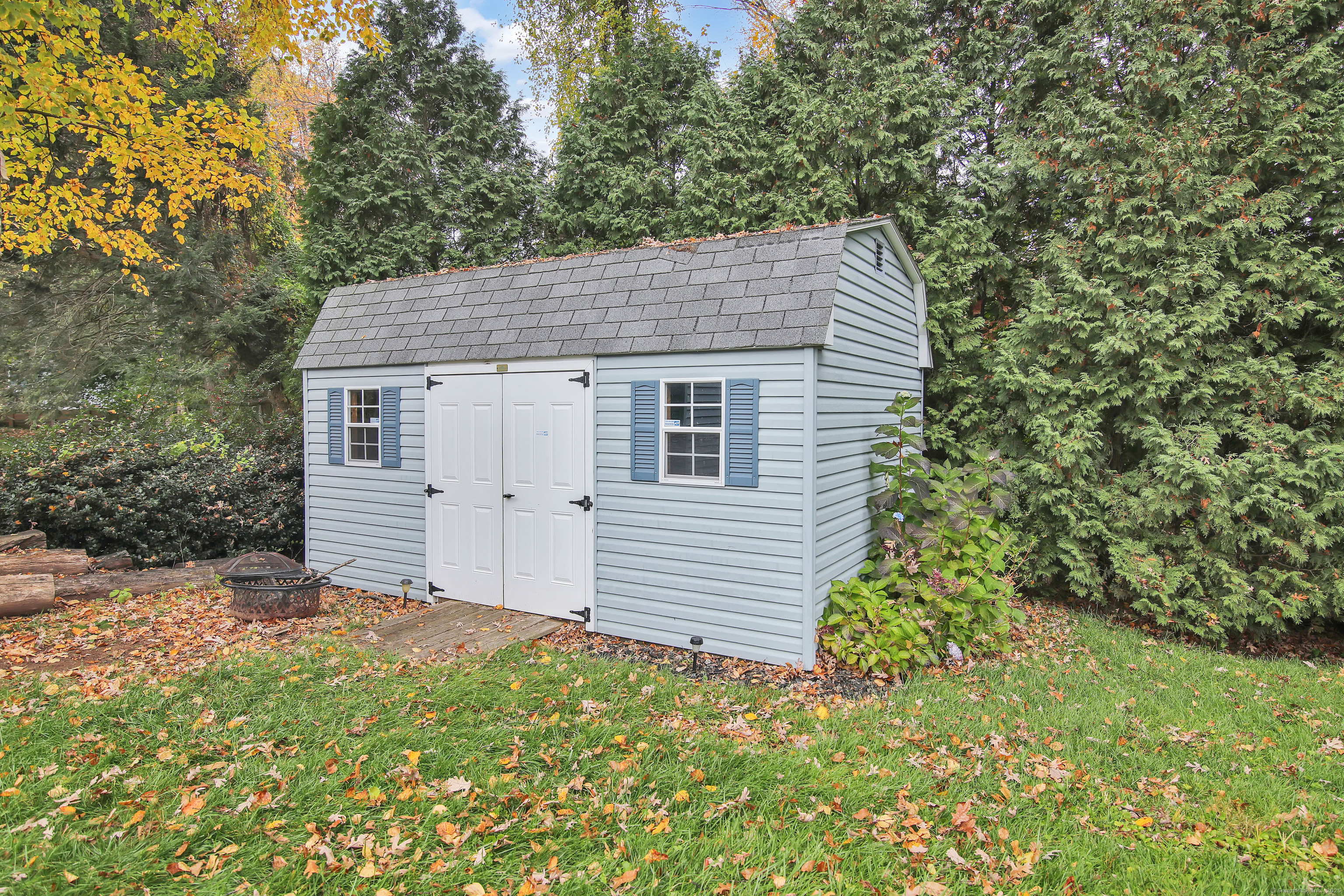 113 Deepwood Drive