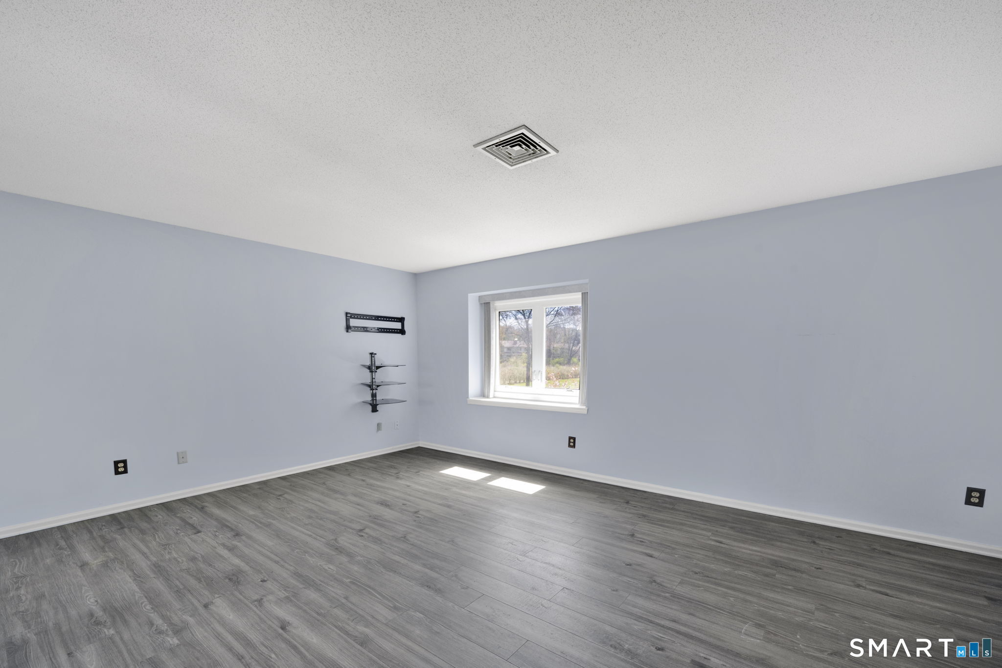 610 Sand Stone Drive 610