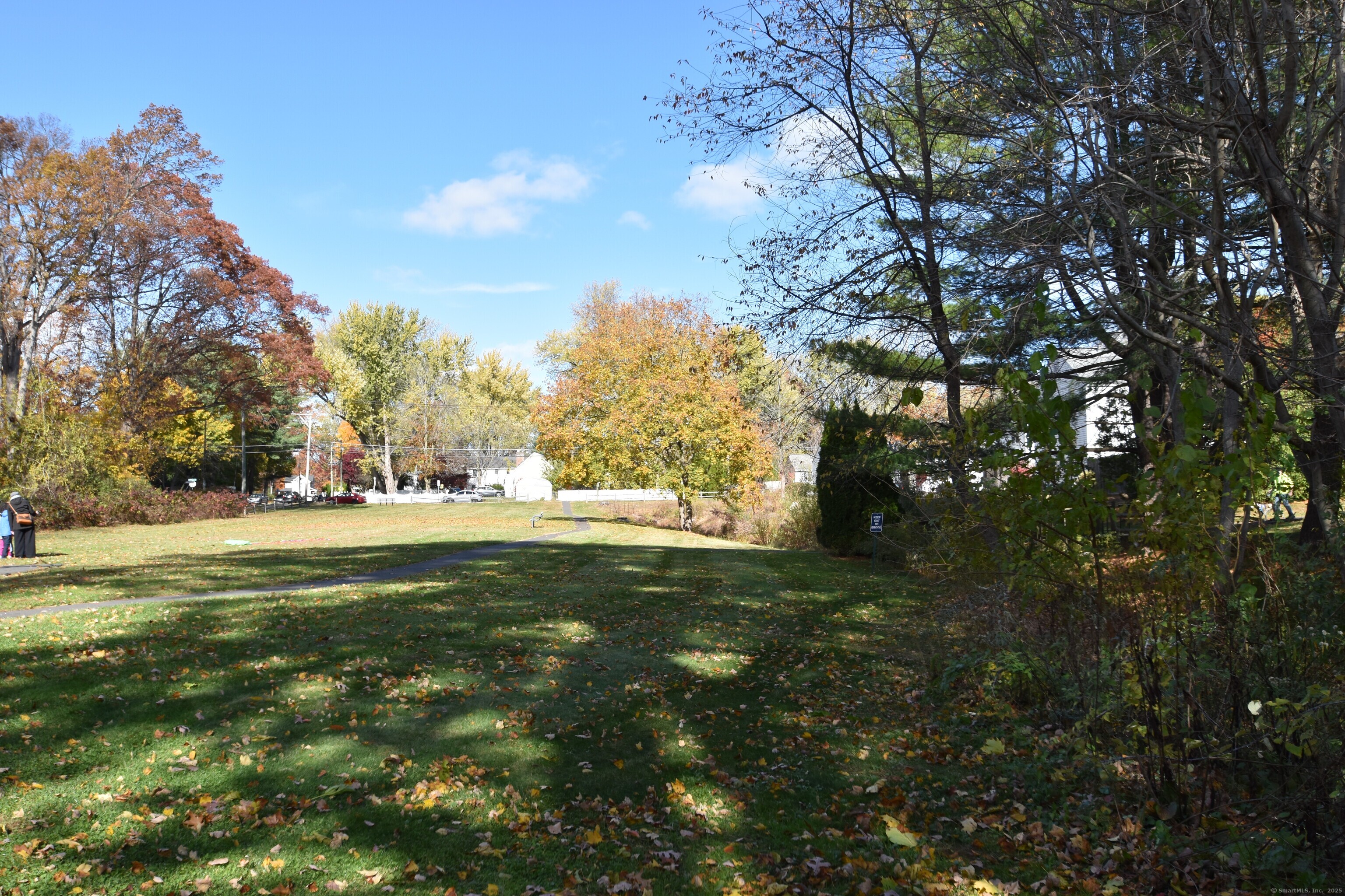 5 Garland Drive 5
