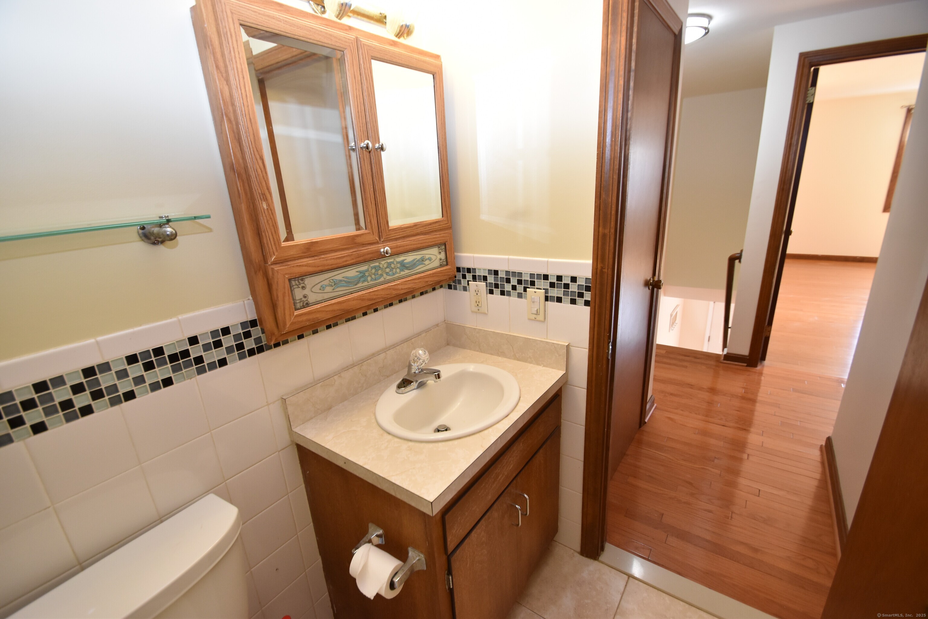 5 Garland Drive 5