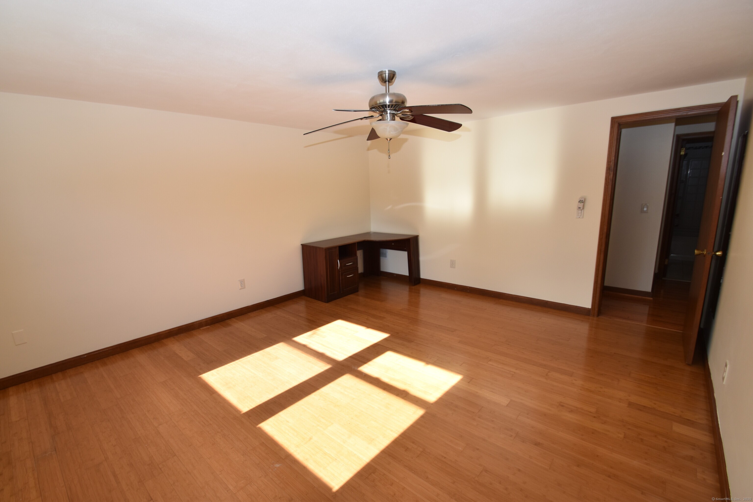 5 Garland Drive 5