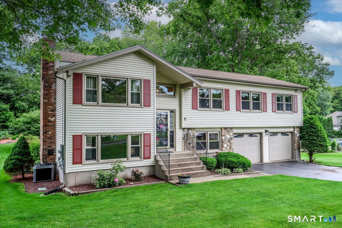 20 Valley Forge Court