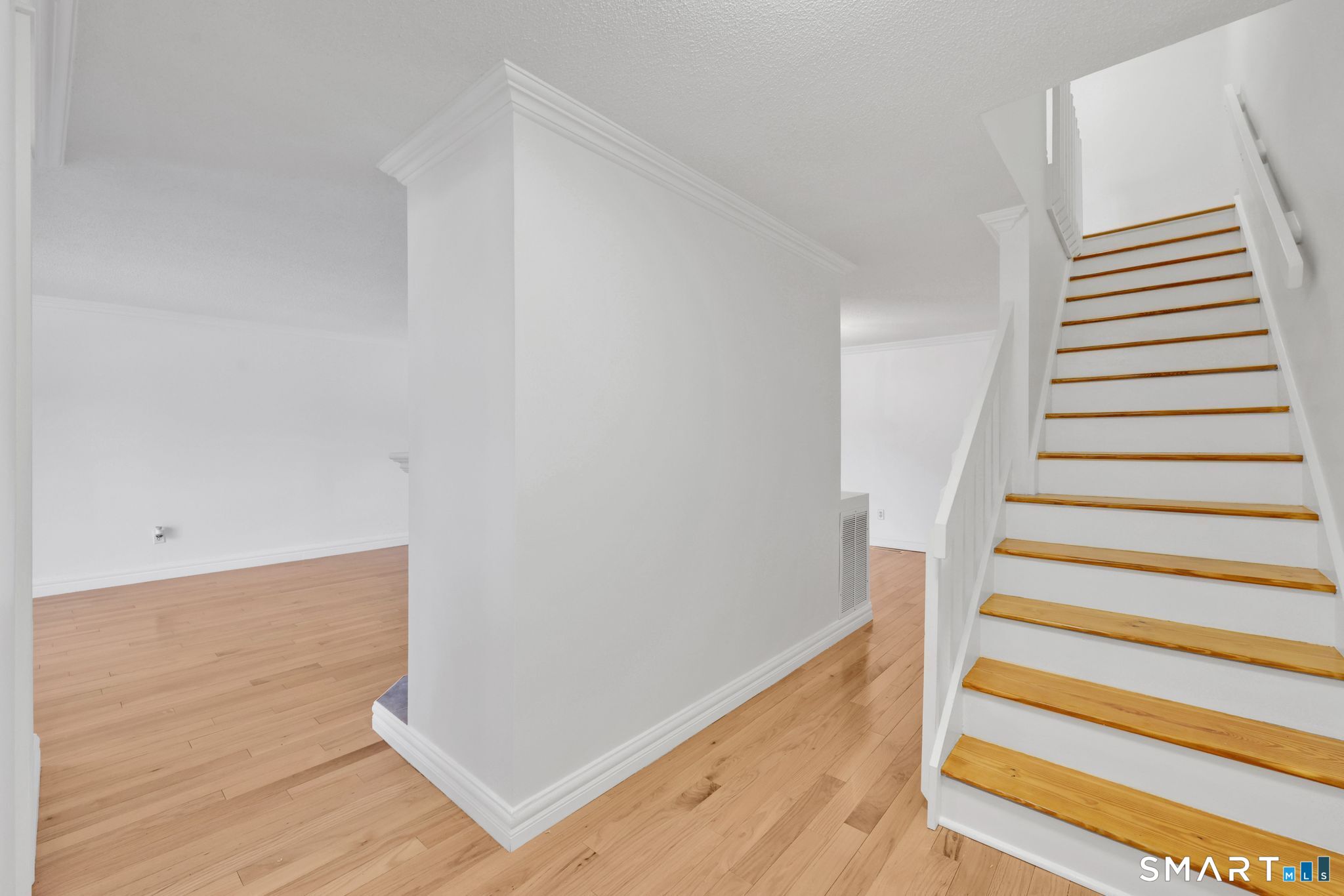 24 Dutton Place Way 24