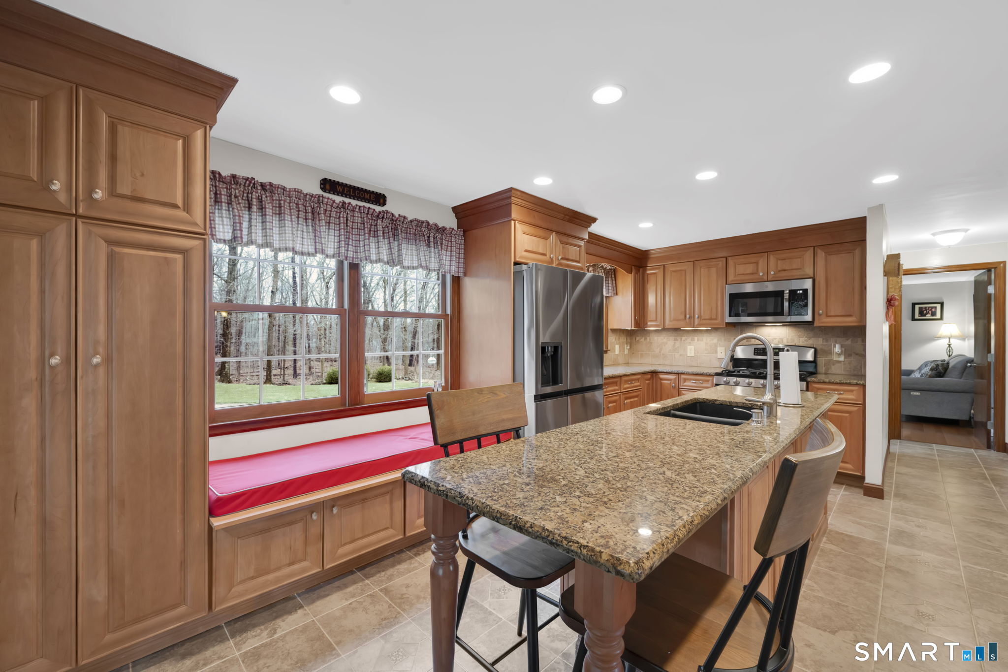 46 Riverside Drive