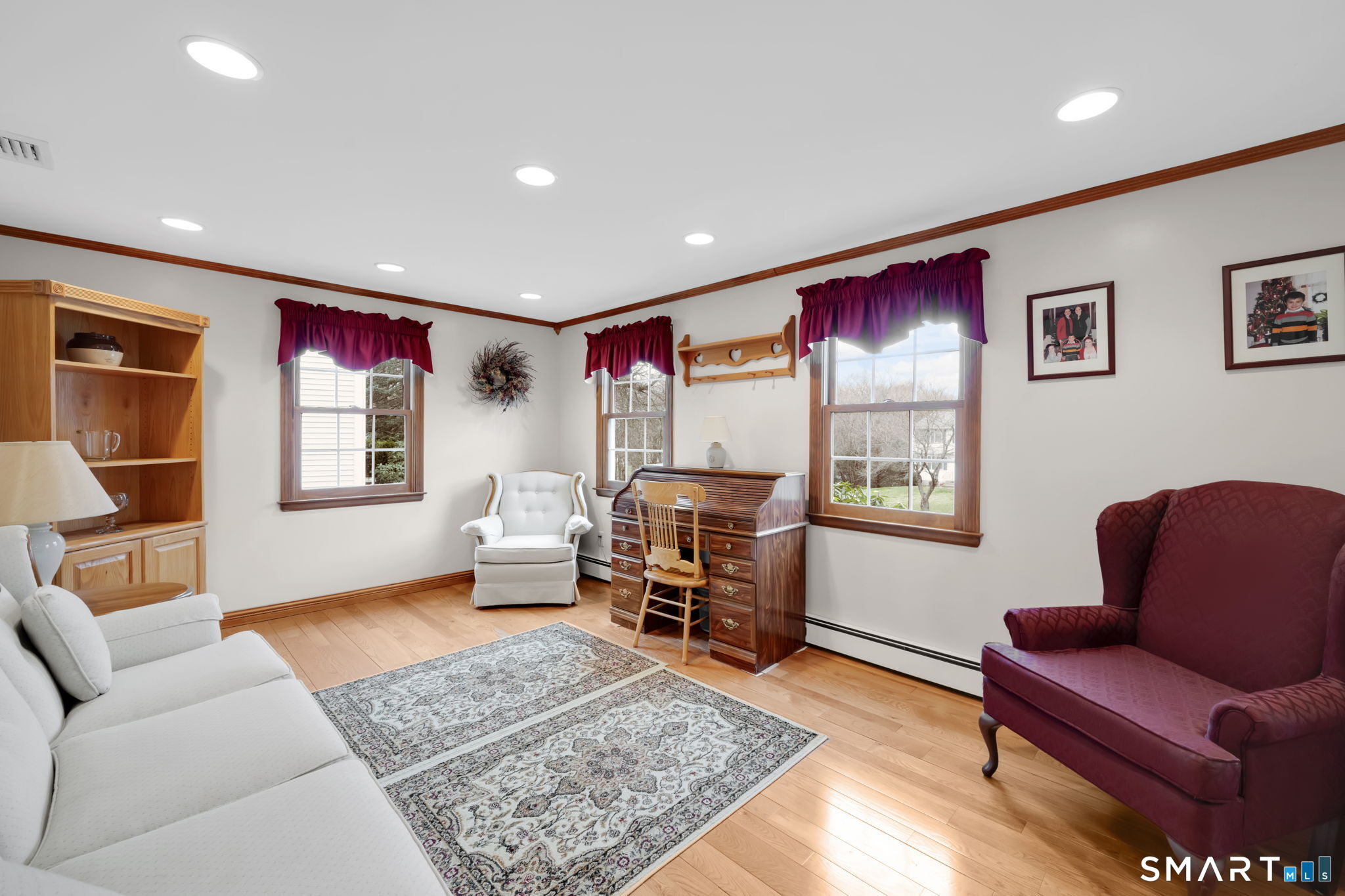 46 Riverside Drive