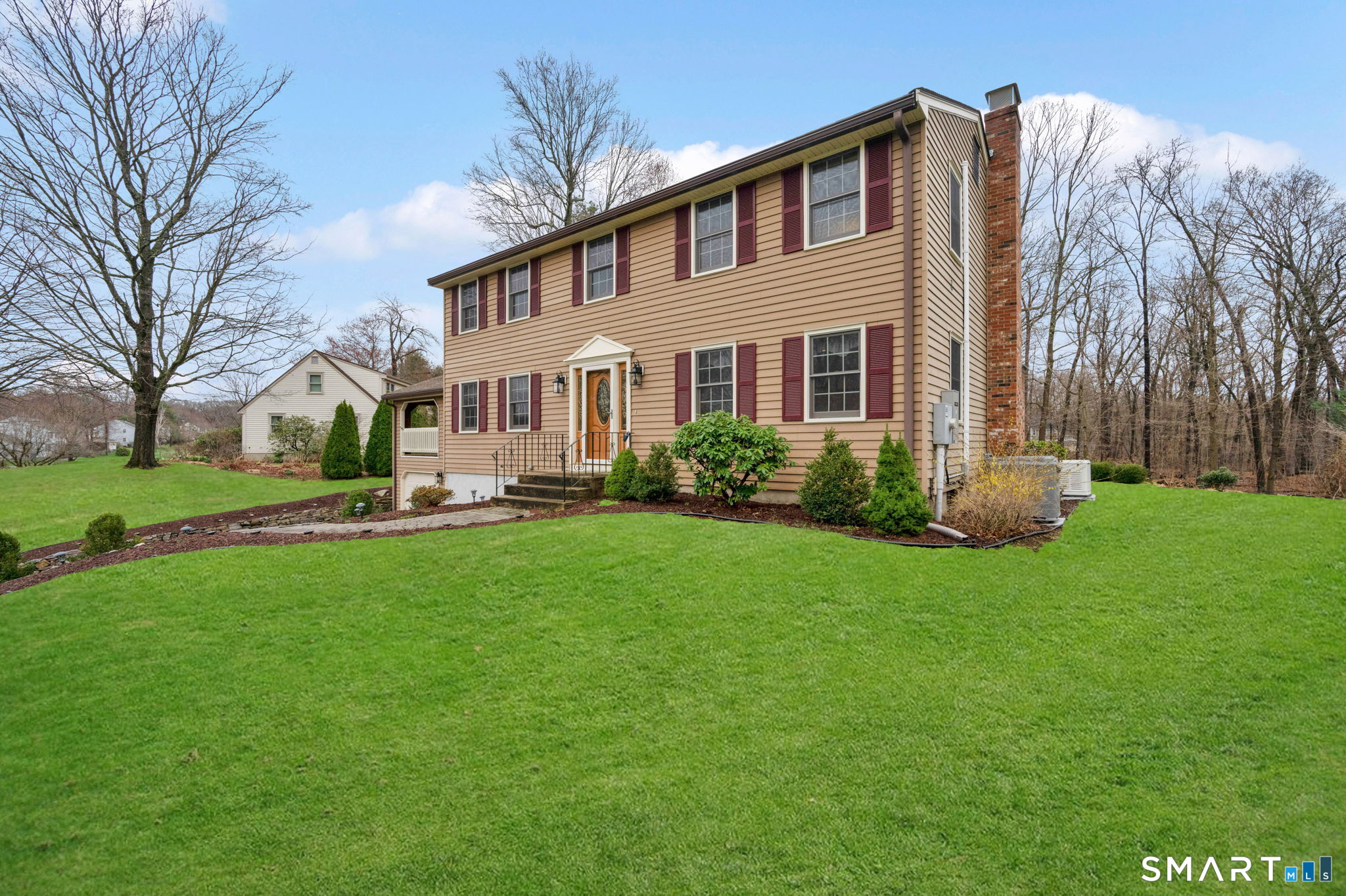 46 Riverside Drive