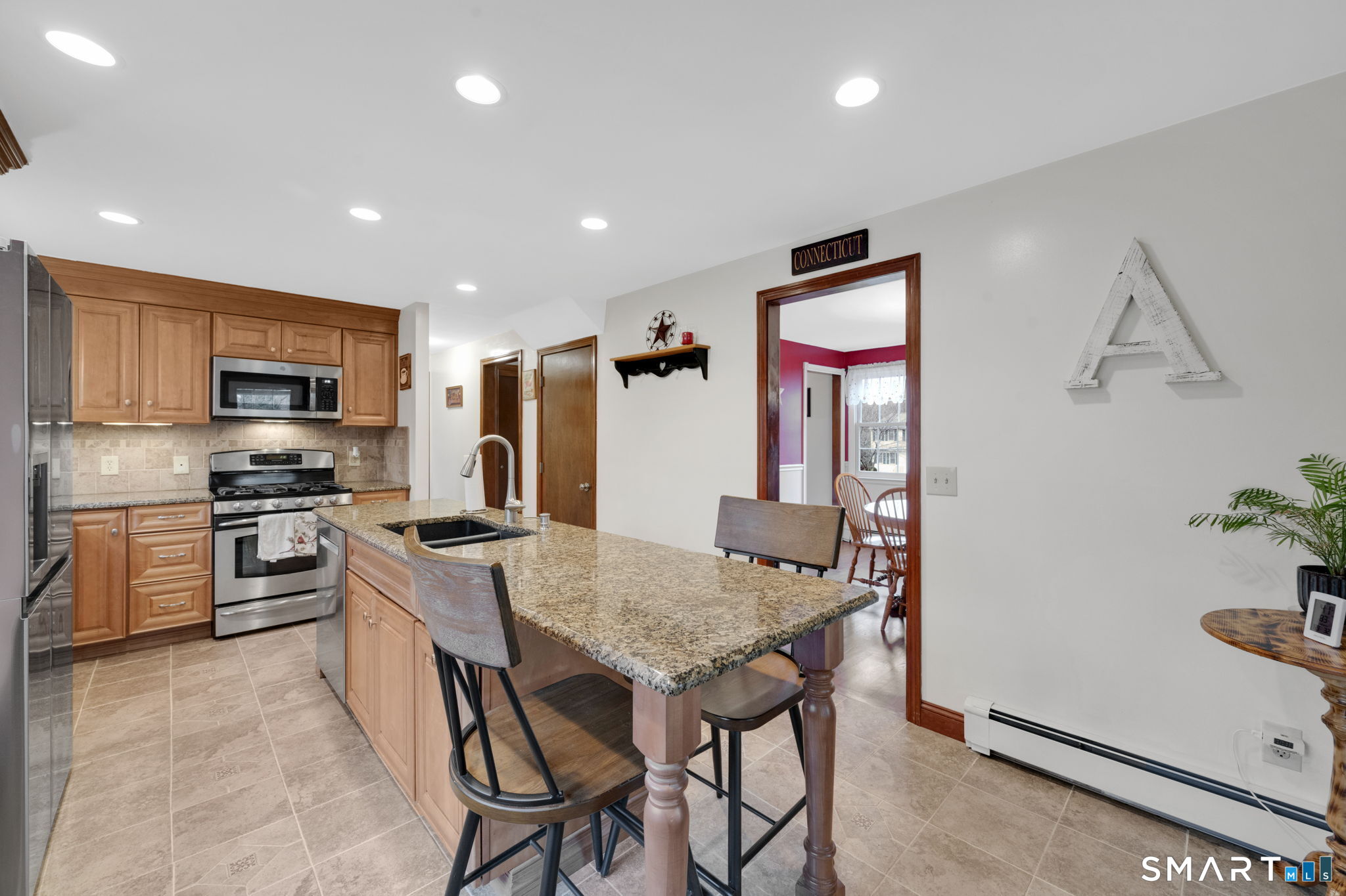 46 Riverside Drive