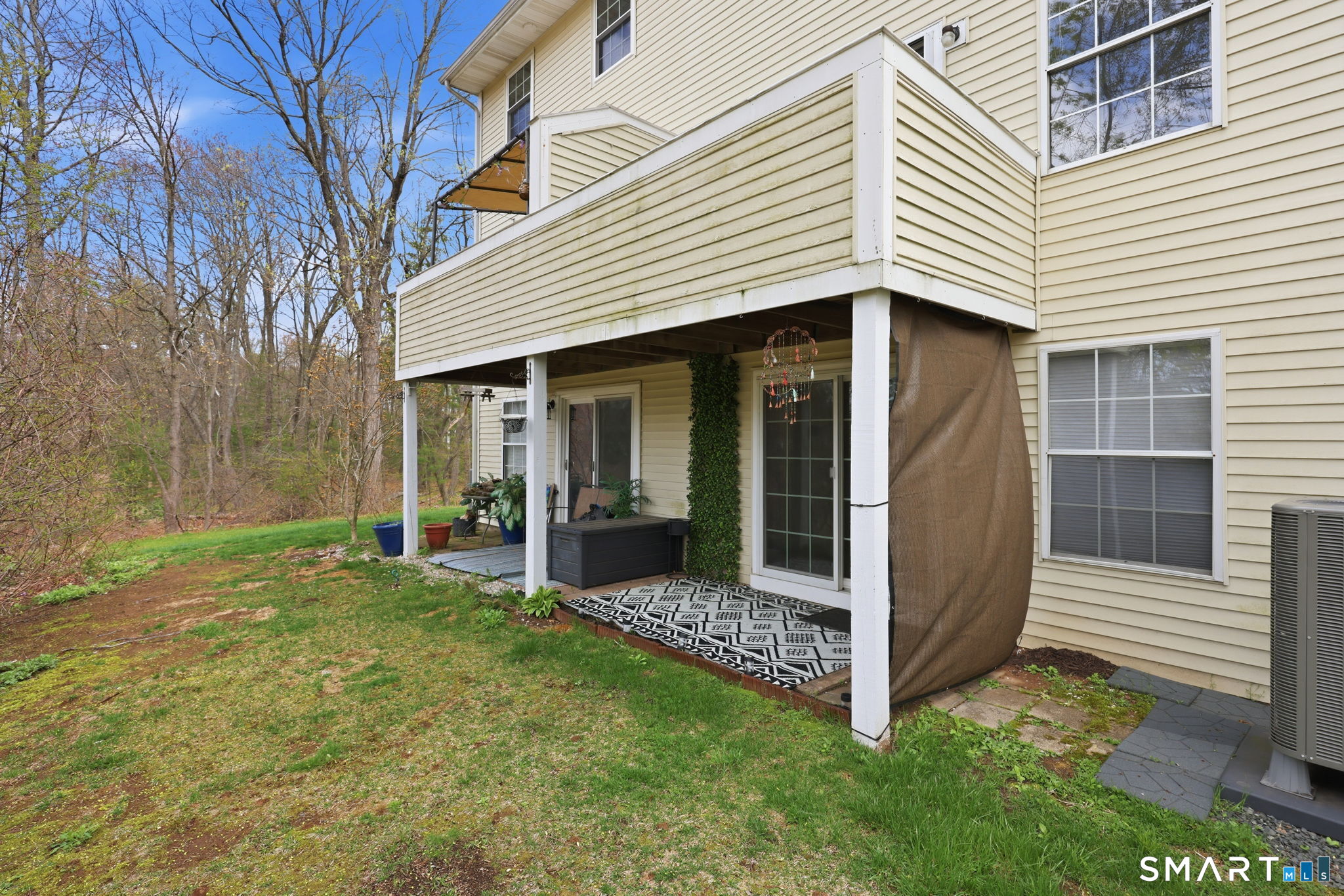 1402 Sunfield Drive 1402