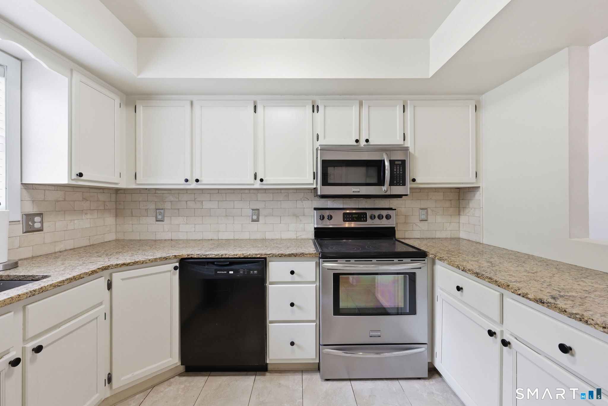 1402 Sunfield Drive 1402