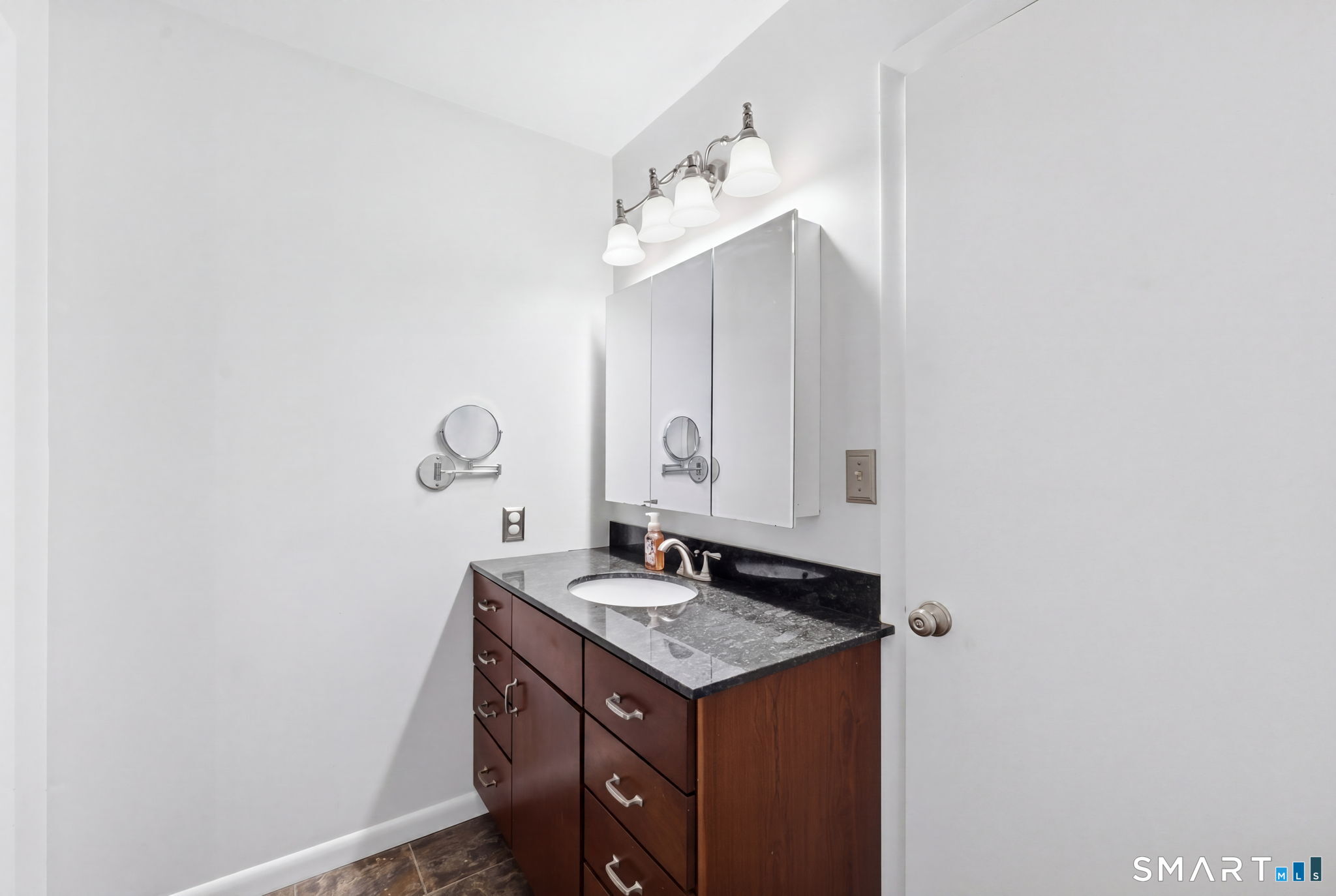 1402 Sunfield Drive 1402