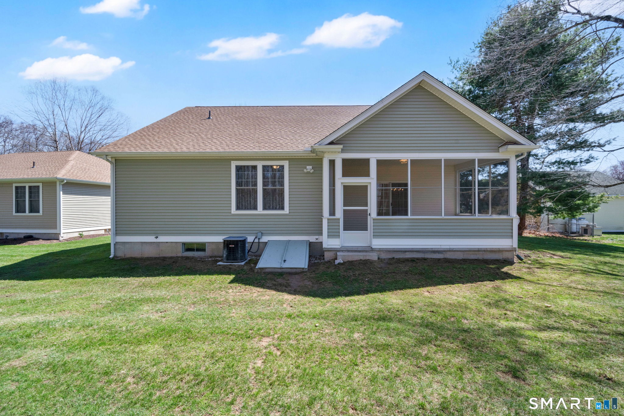 95 Riverview Drive 95