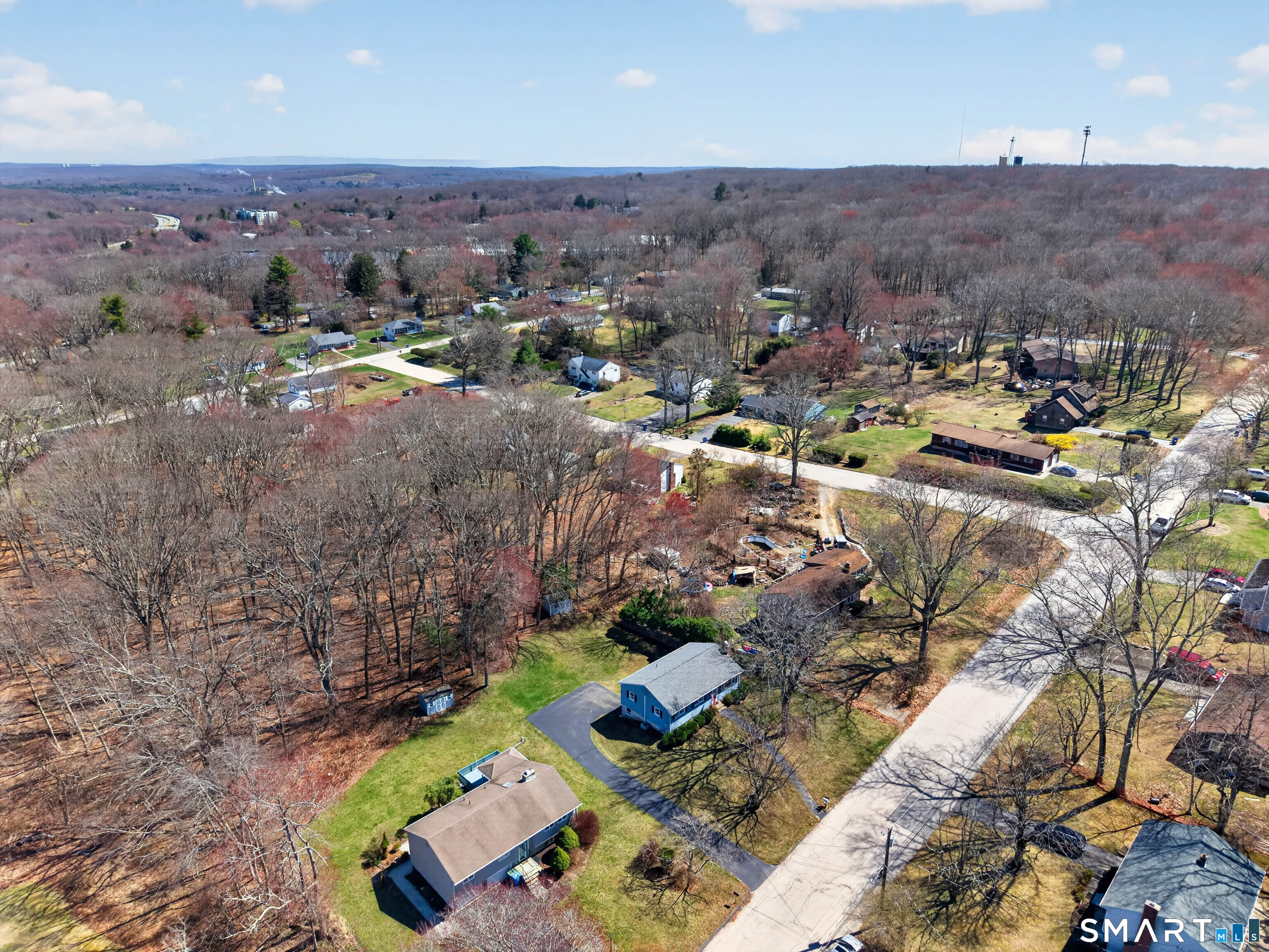 127 Pollys Lane