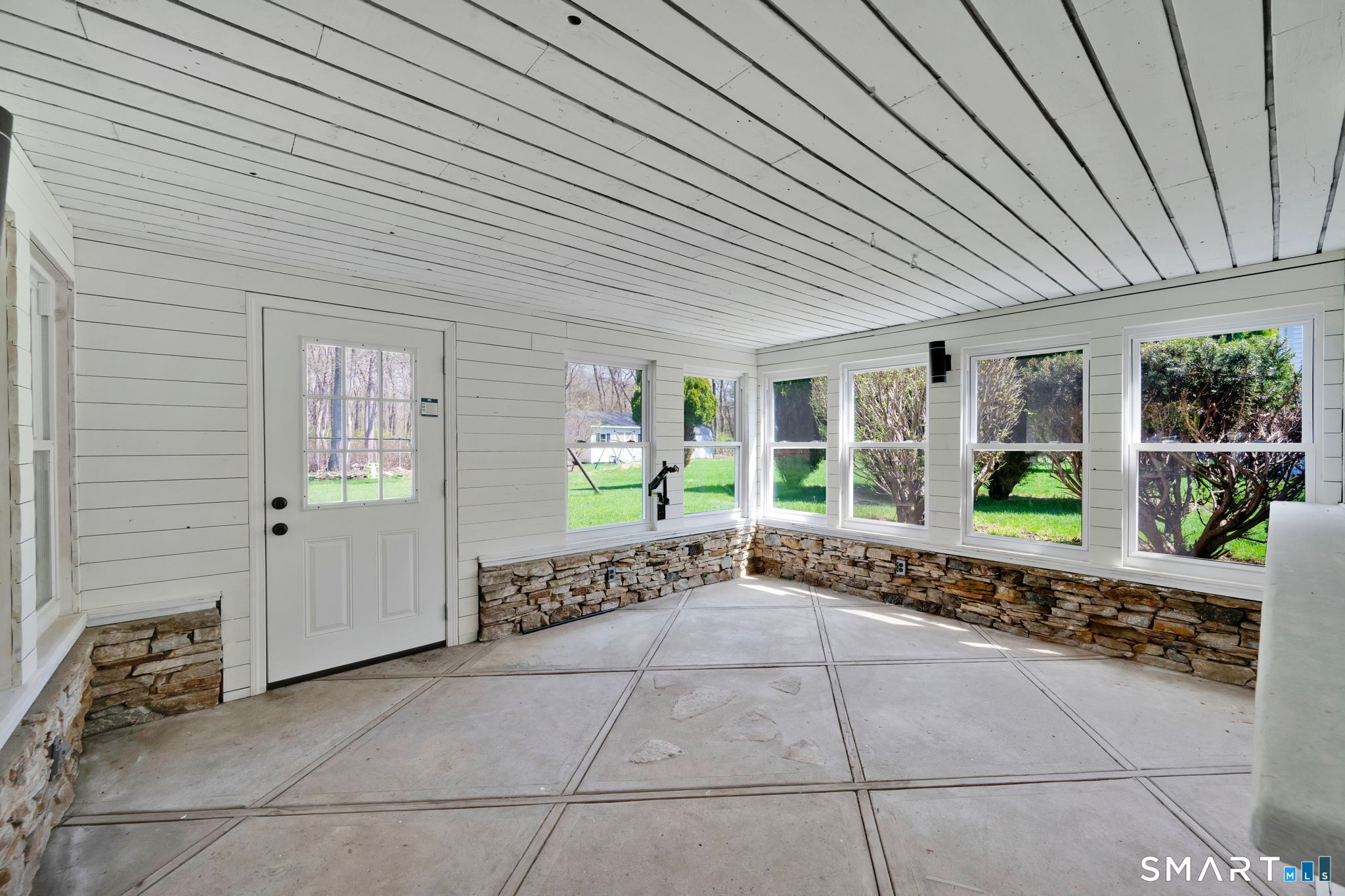 106 Edgewood Drive
