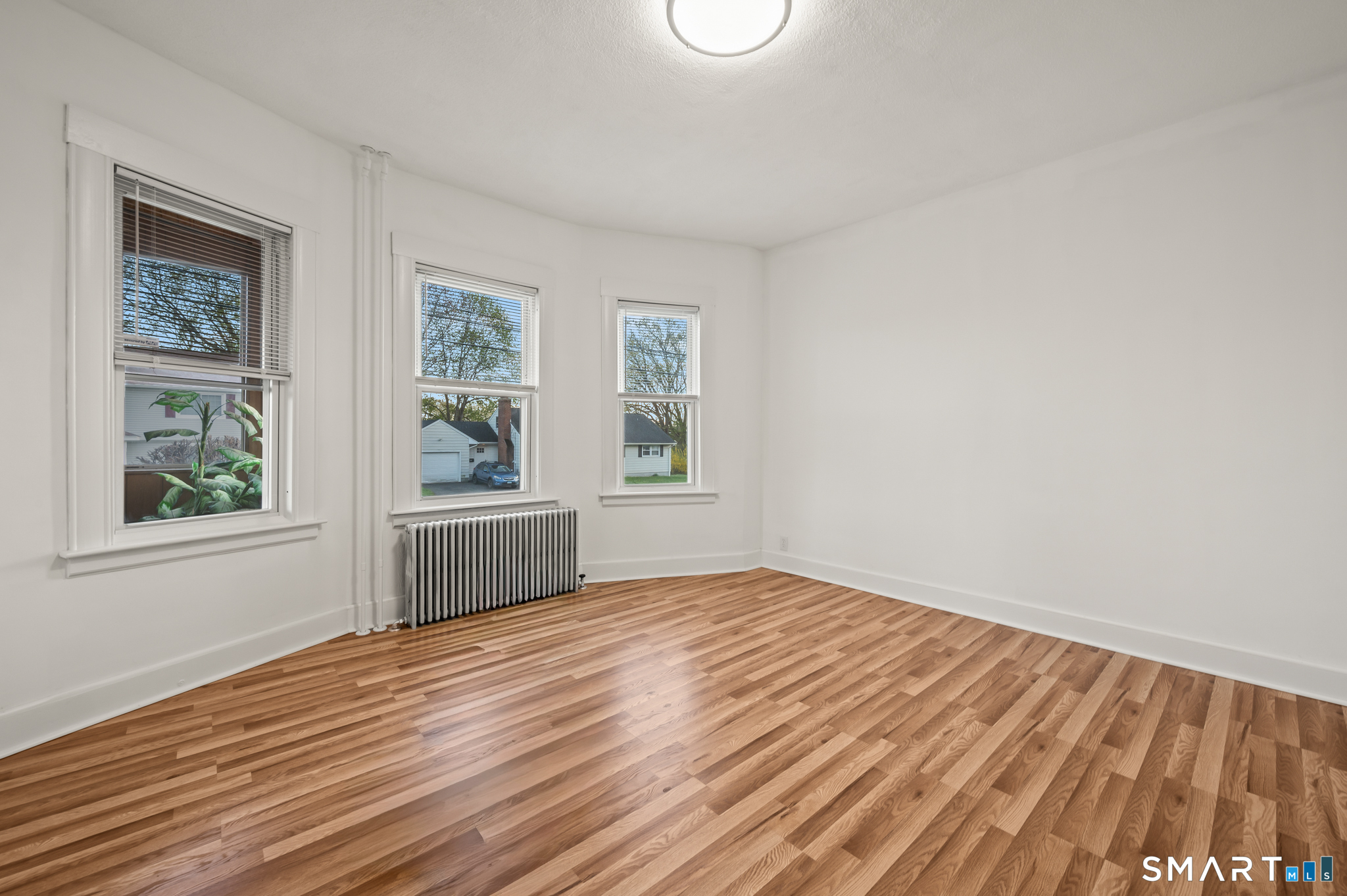 33 Hillhurst Avenue