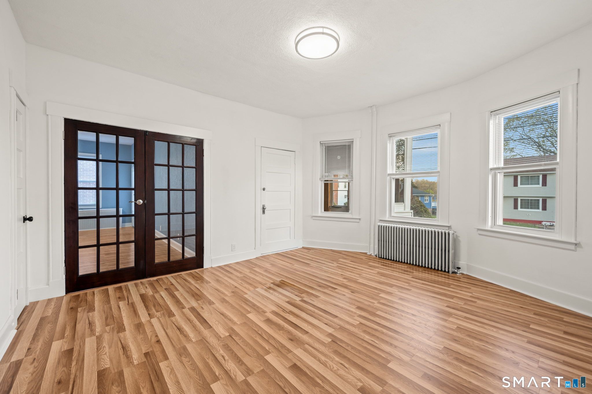 33 Hillhurst Avenue