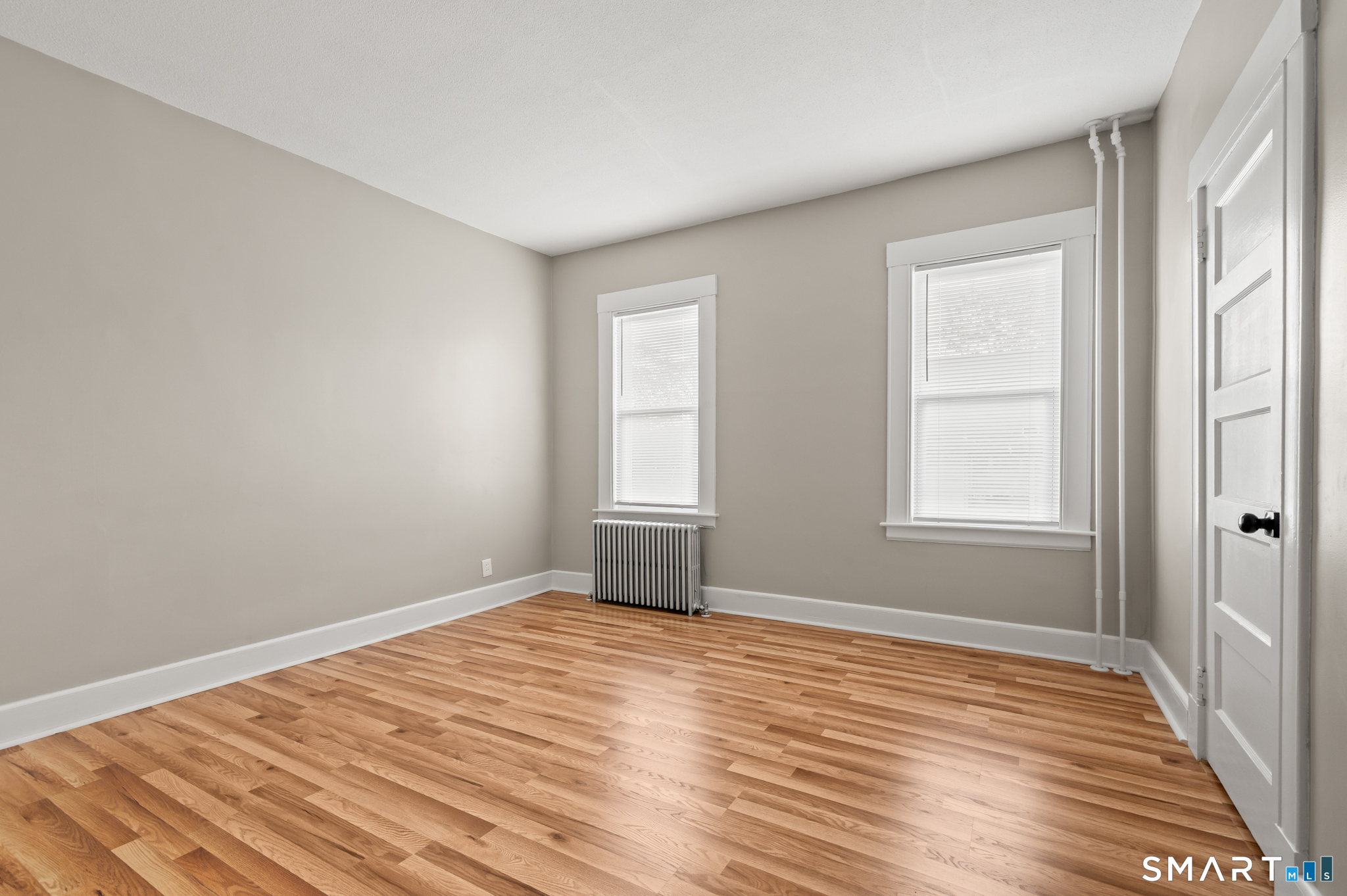 33 Hillhurst Avenue