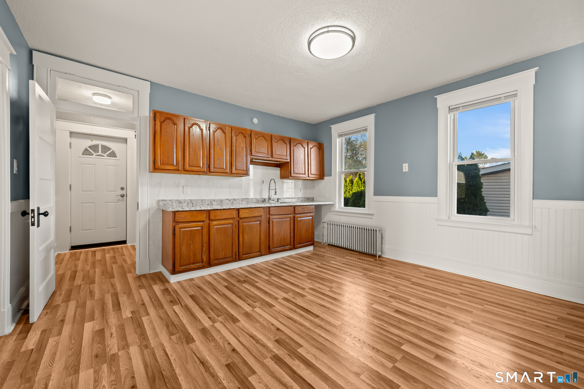 33 Hillhurst Avenue