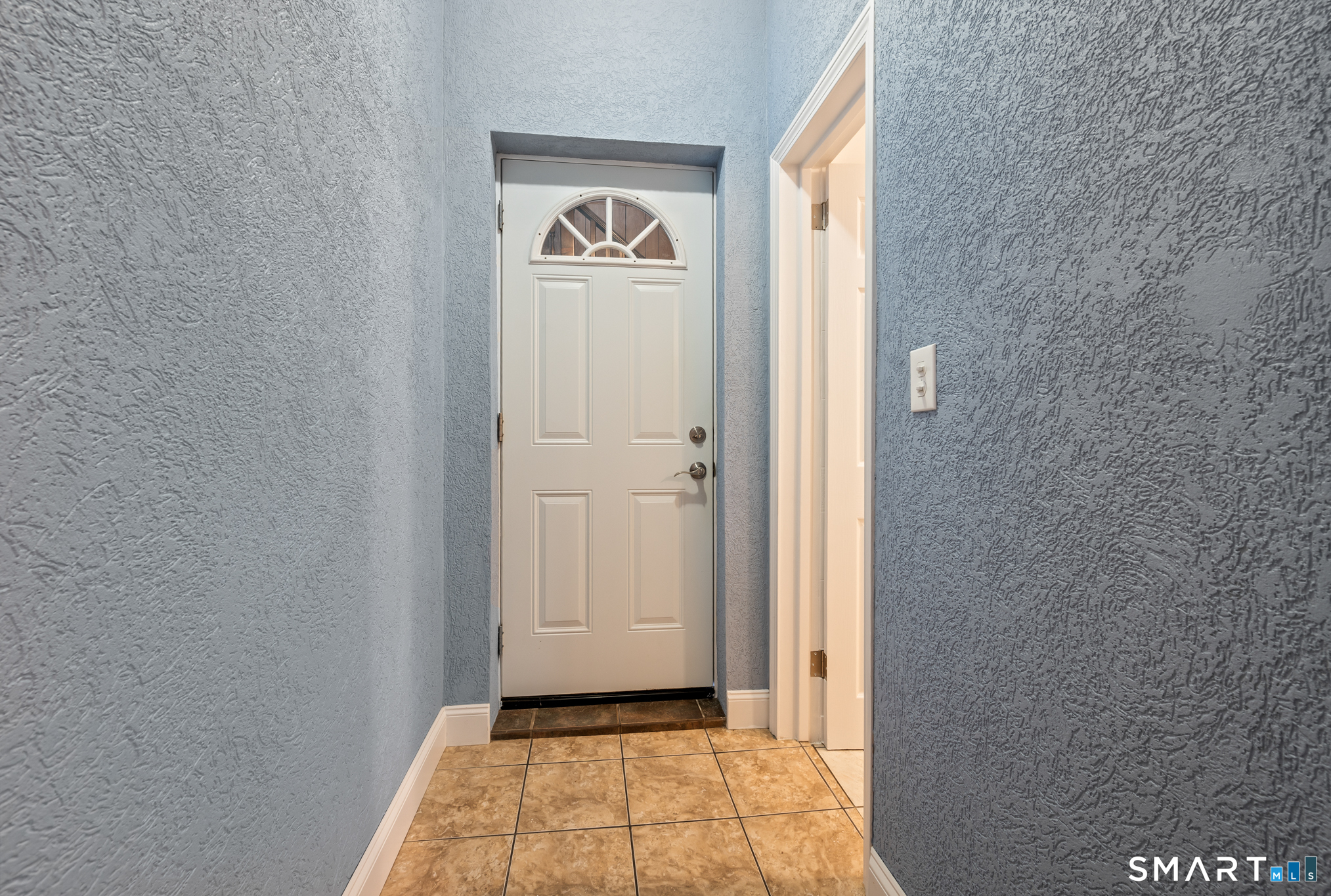33 Hillhurst Avenue