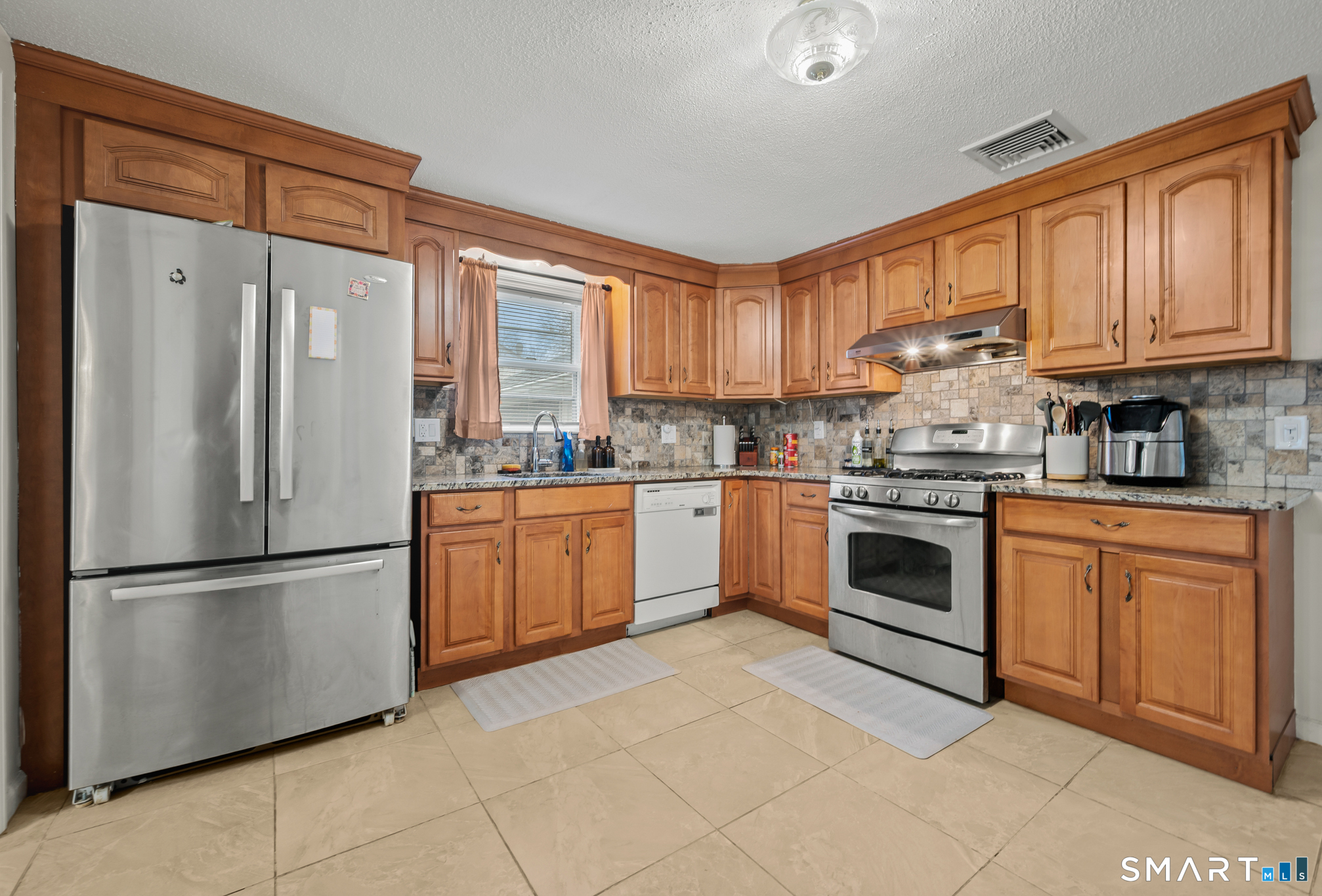 158 Dix Road