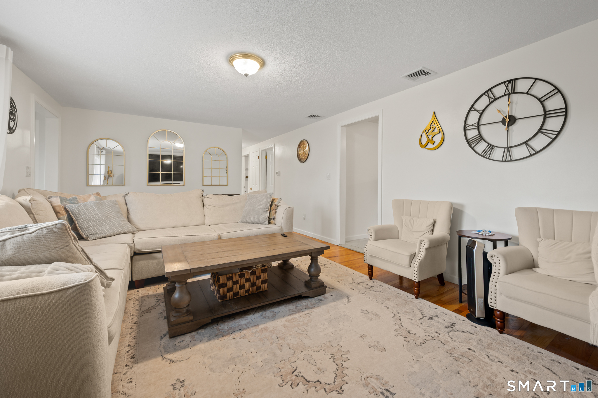 158 Dix Road