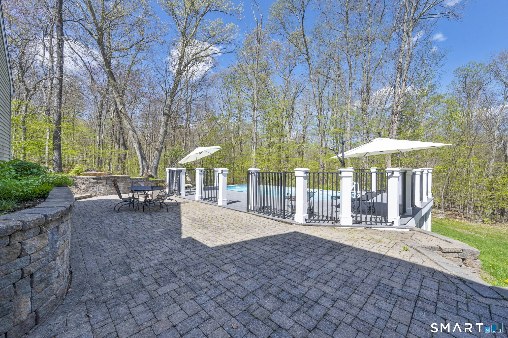 198 North Farms Road