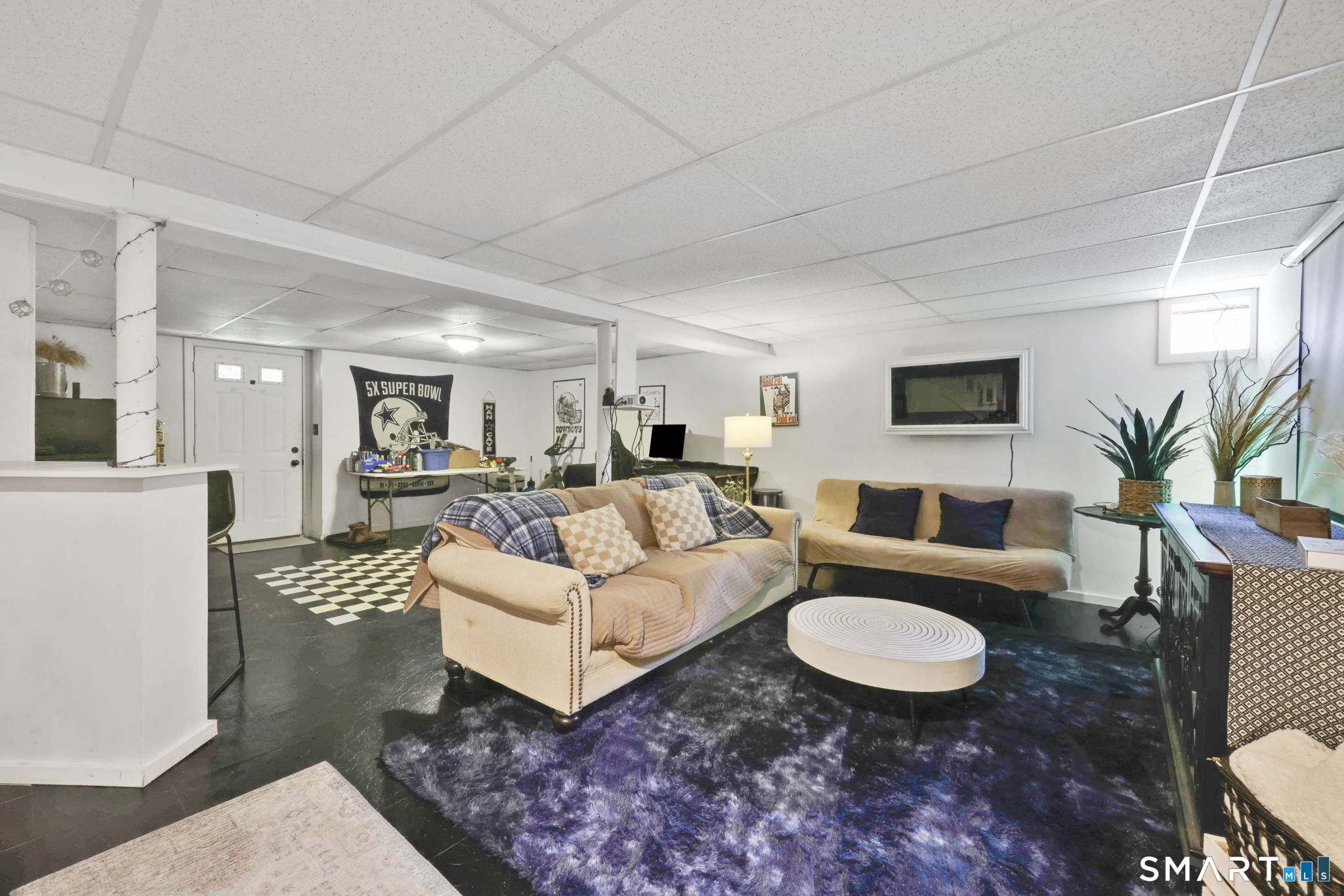 62 Longo Drive