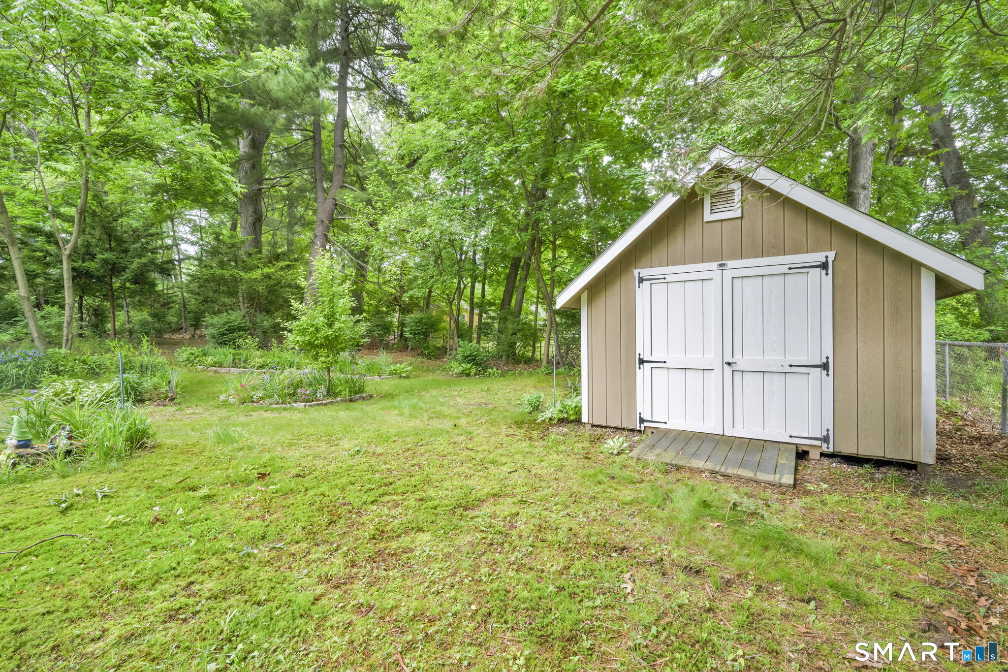 40 Shadycrest Drive