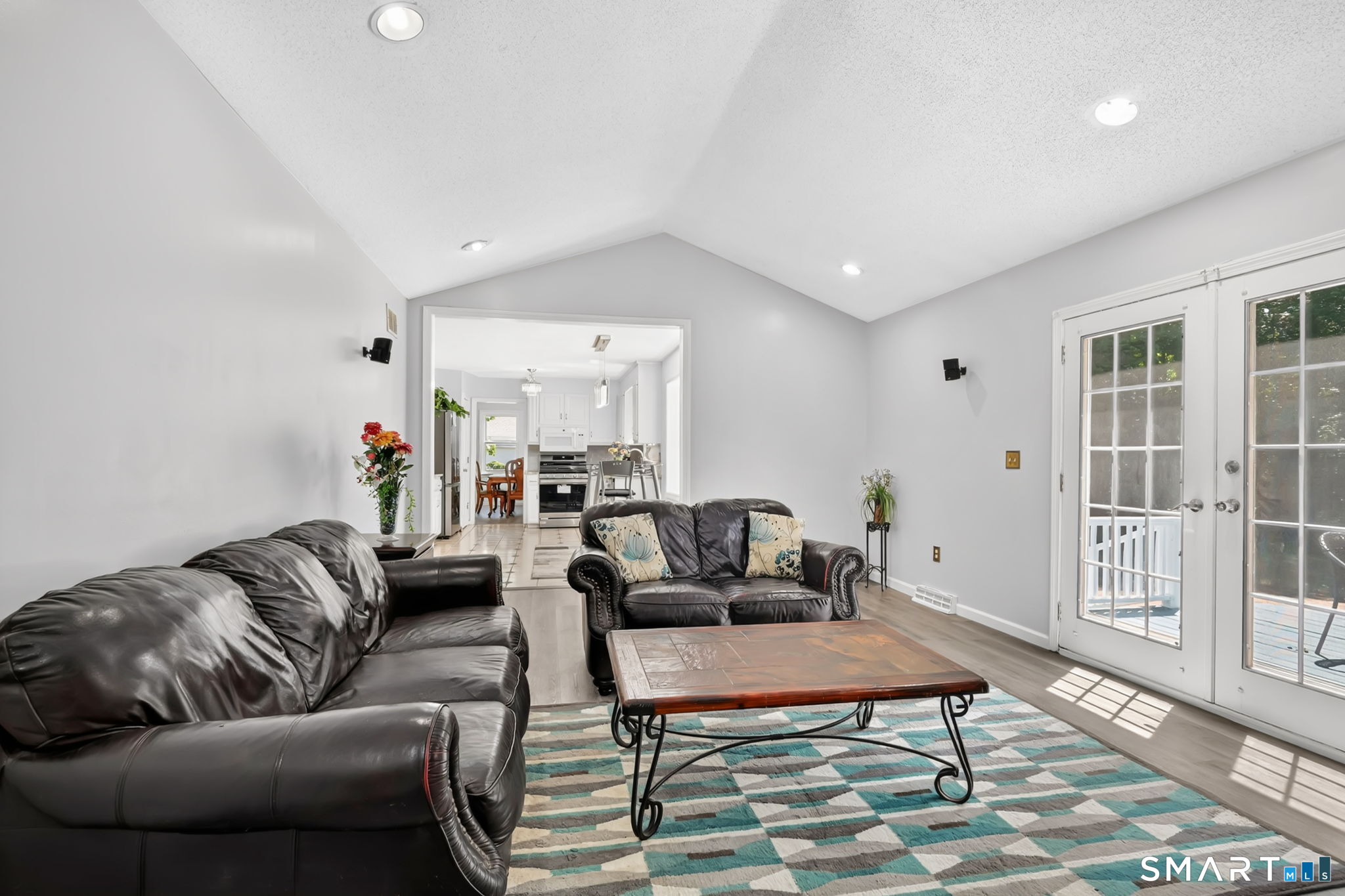8 Hanover Lane