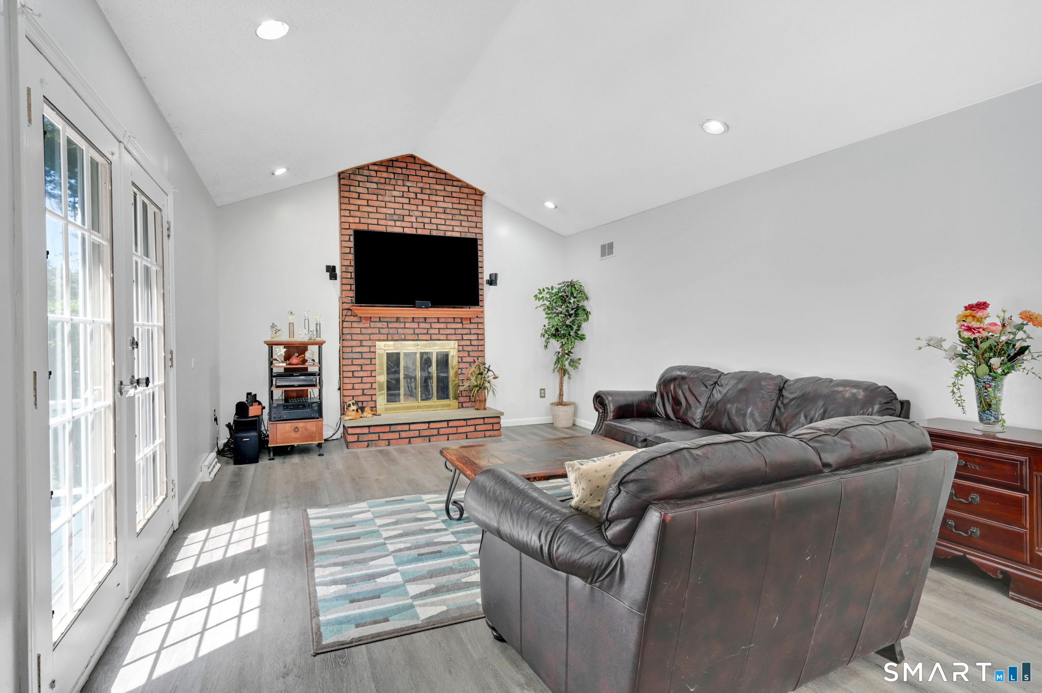 8 Hanover Lane