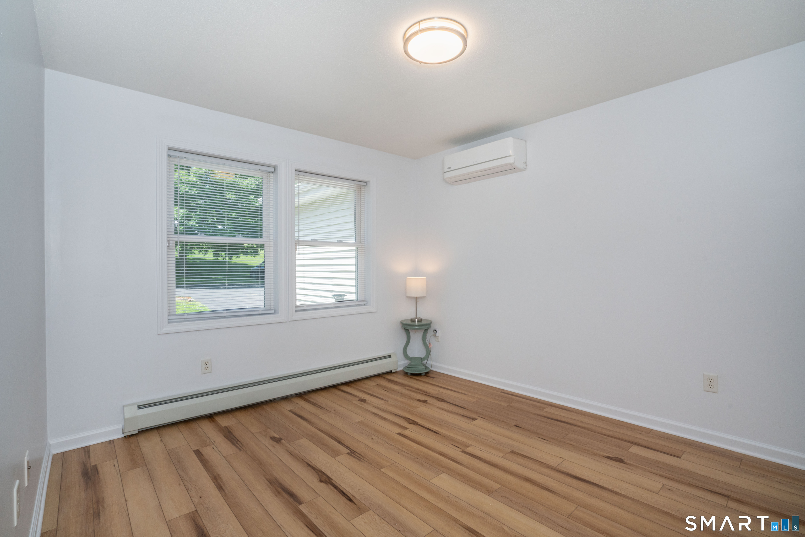 10 Scherer Lane