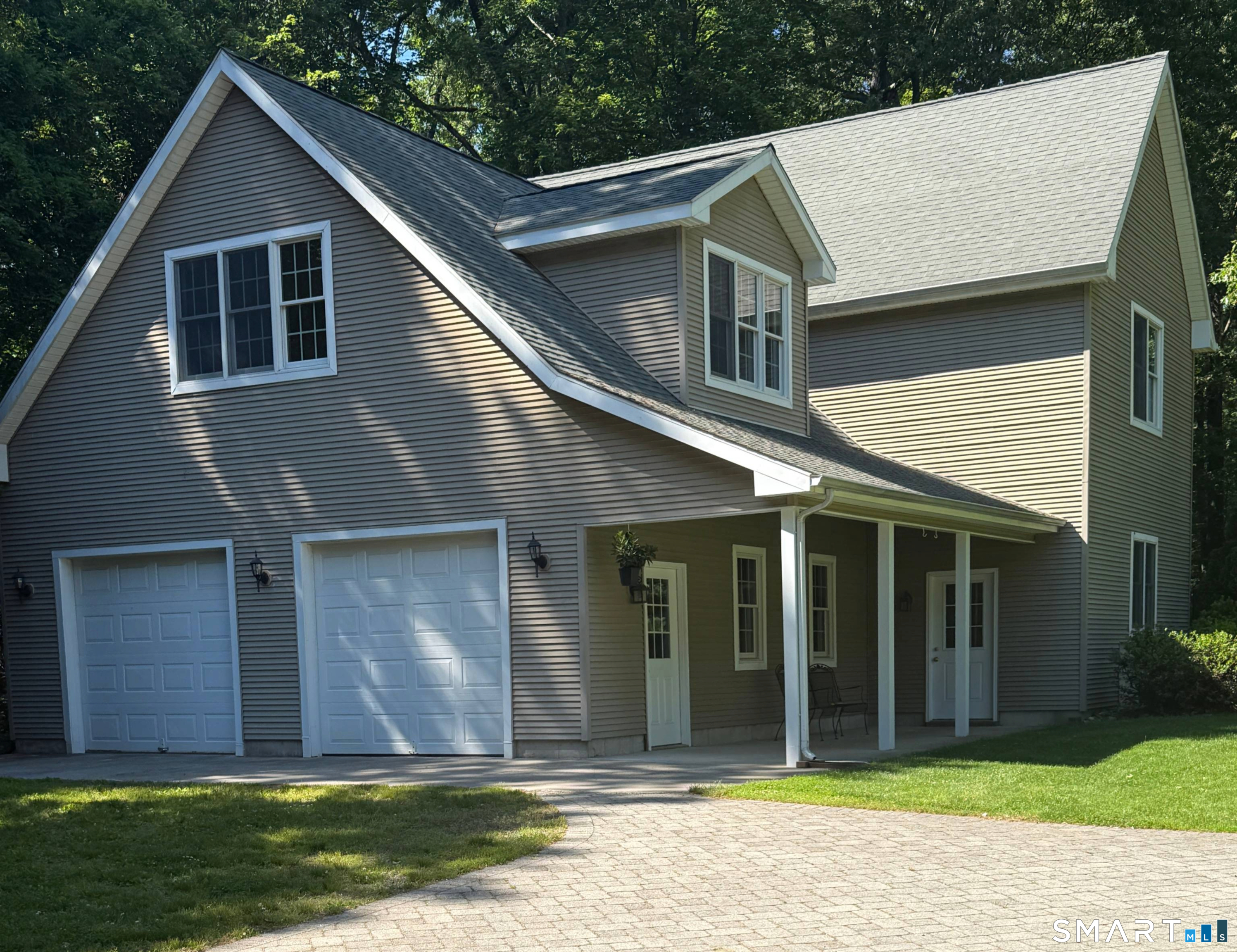 387 Foster Street
