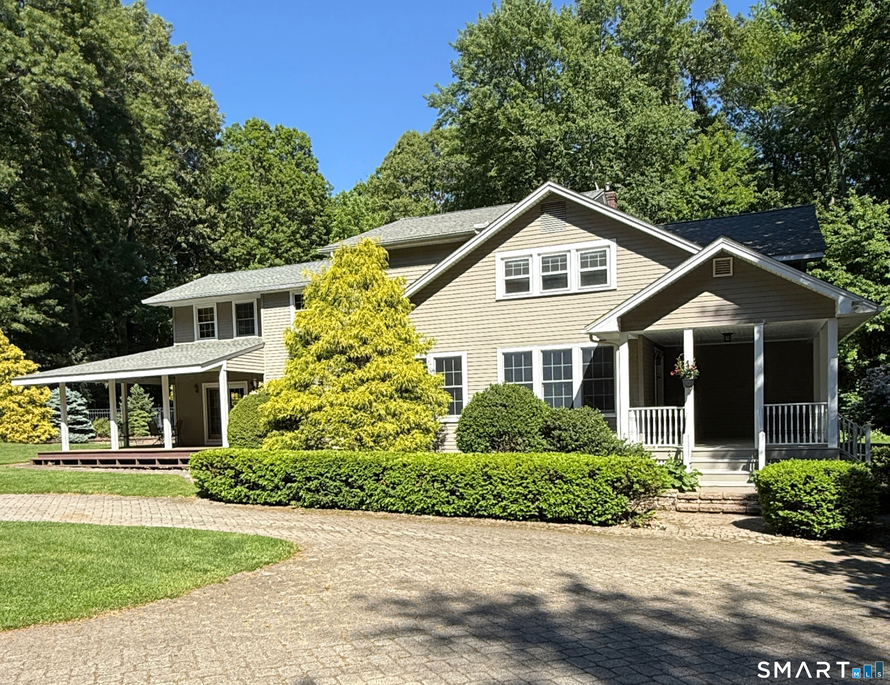 387 Foster Street