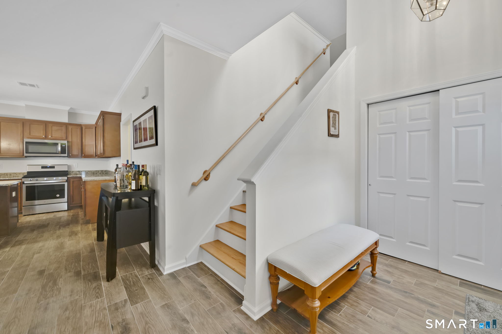 105 Pepin Place Unit: 105