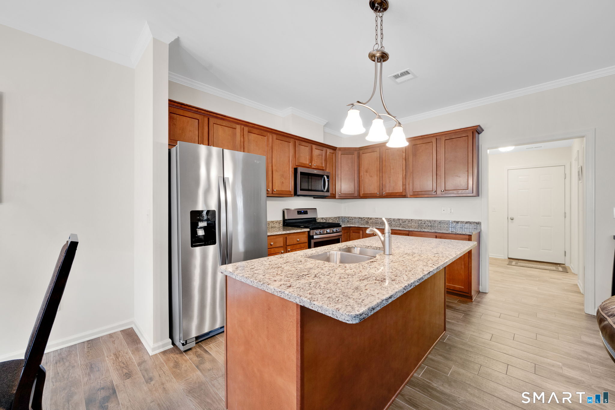 105 Pepin Place Unit: 105