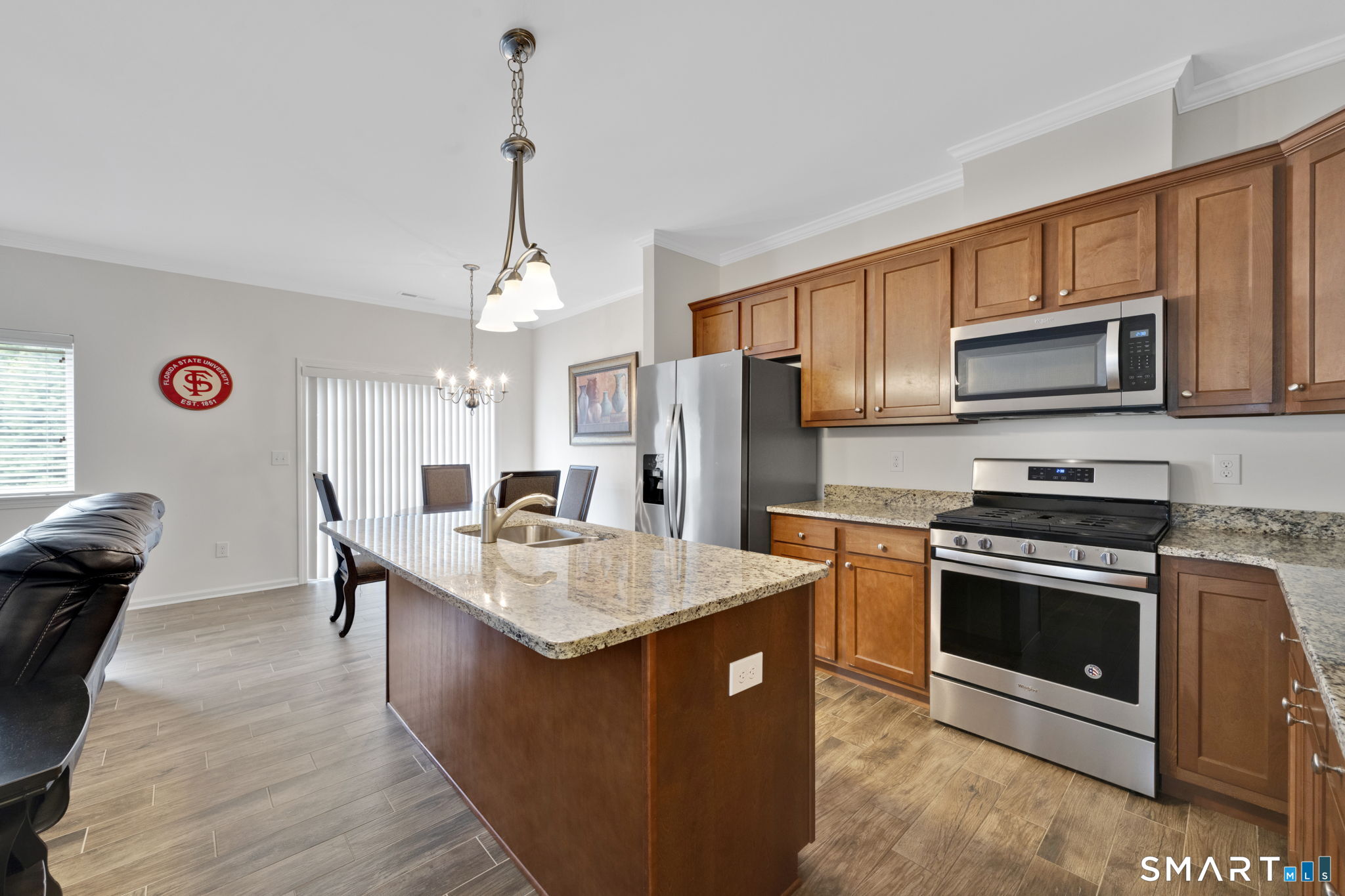 105 Pepin Place Unit: 105