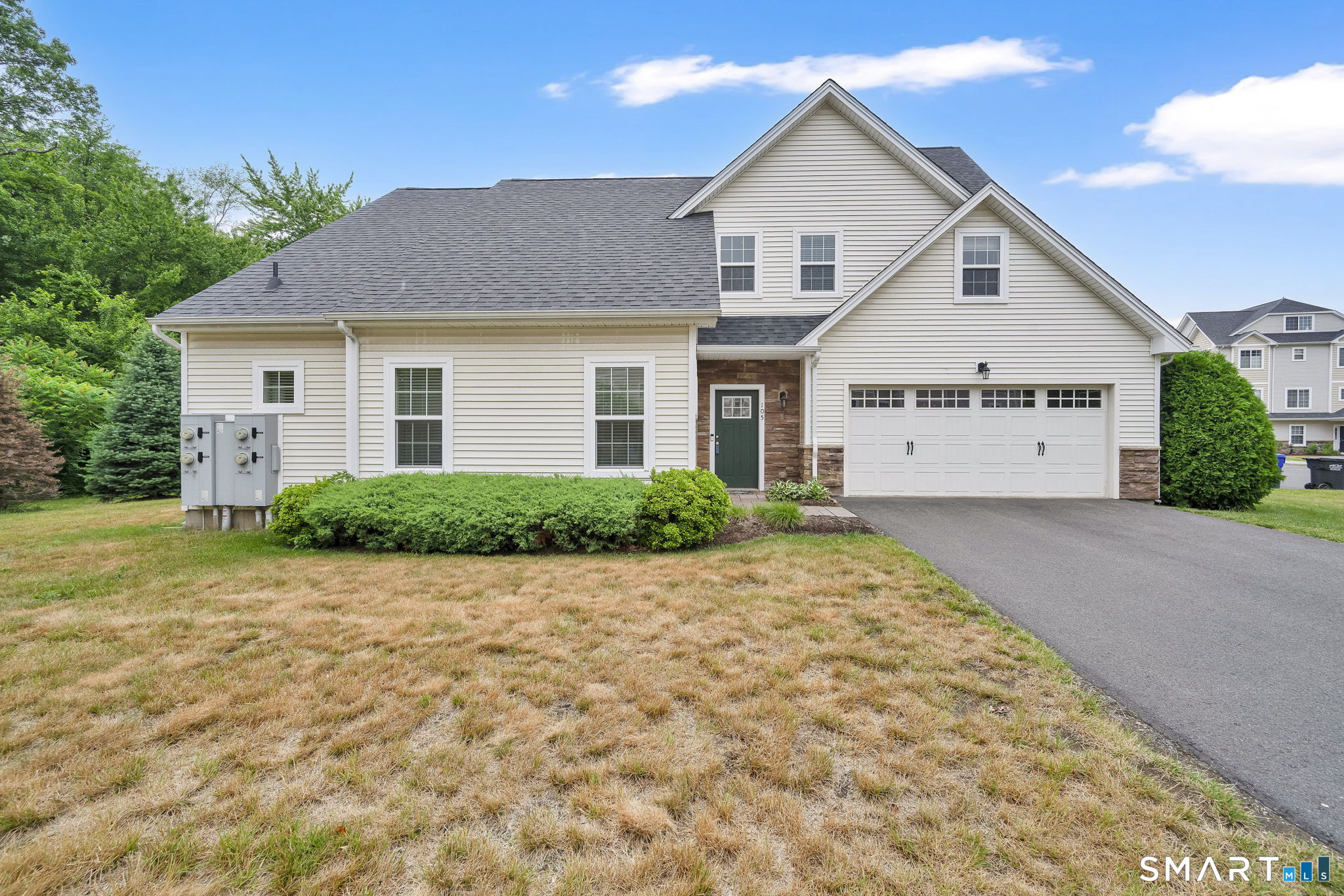 105 Pepin Place Unit: 105