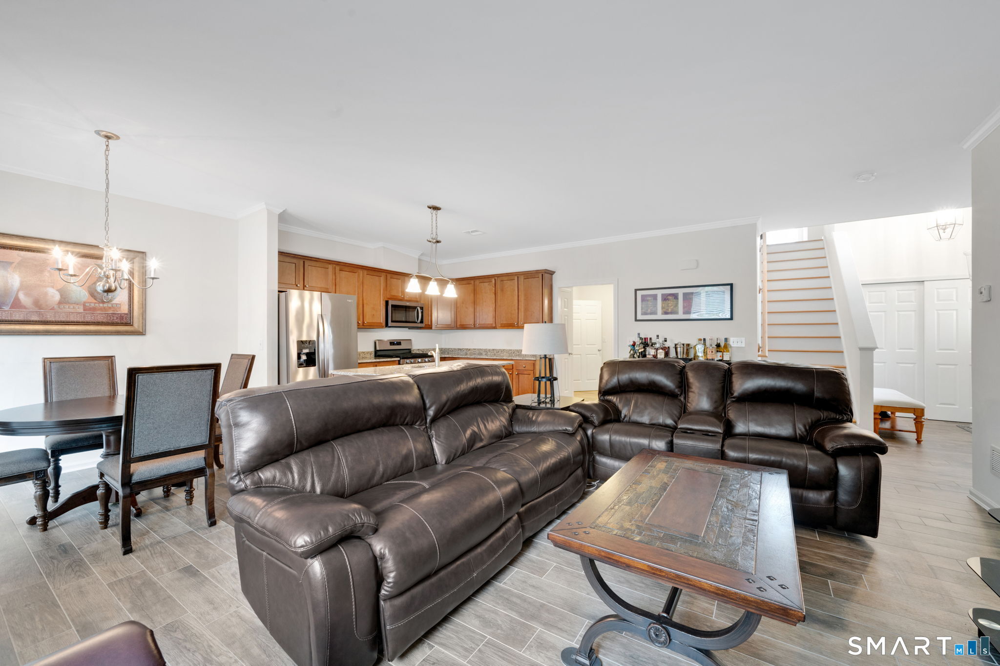 105 Pepin Place Unit: 105