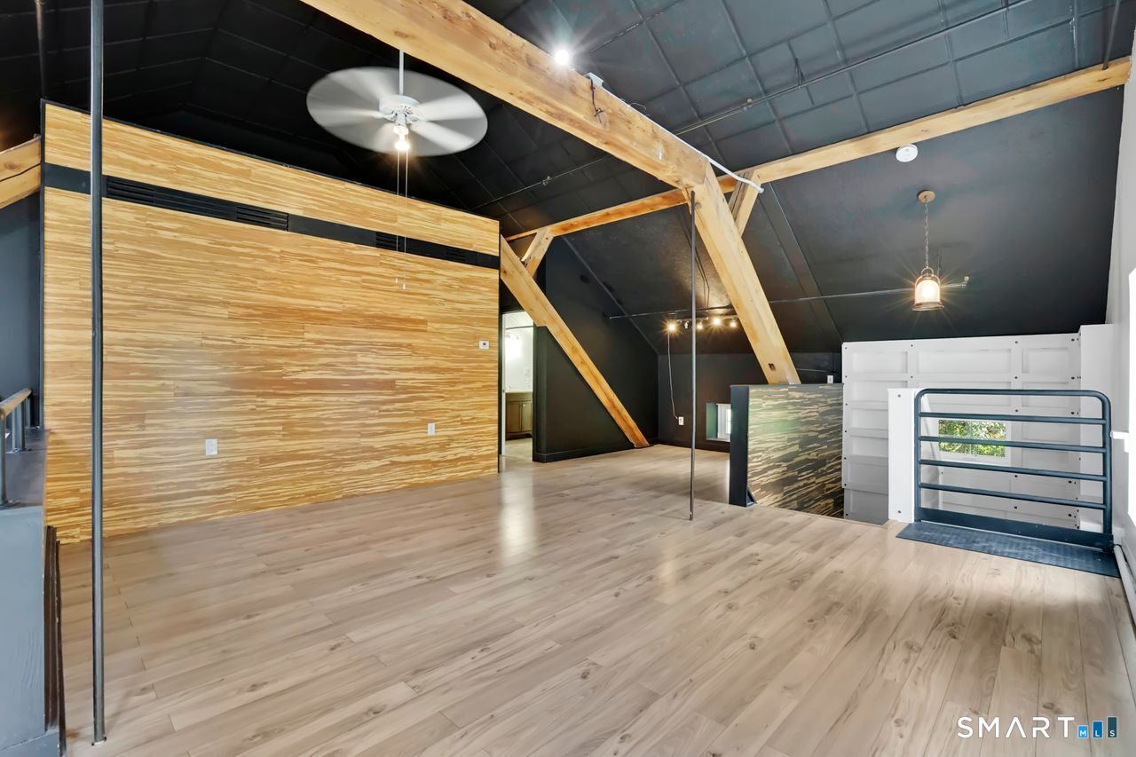 16 Vernon Avenue 8
