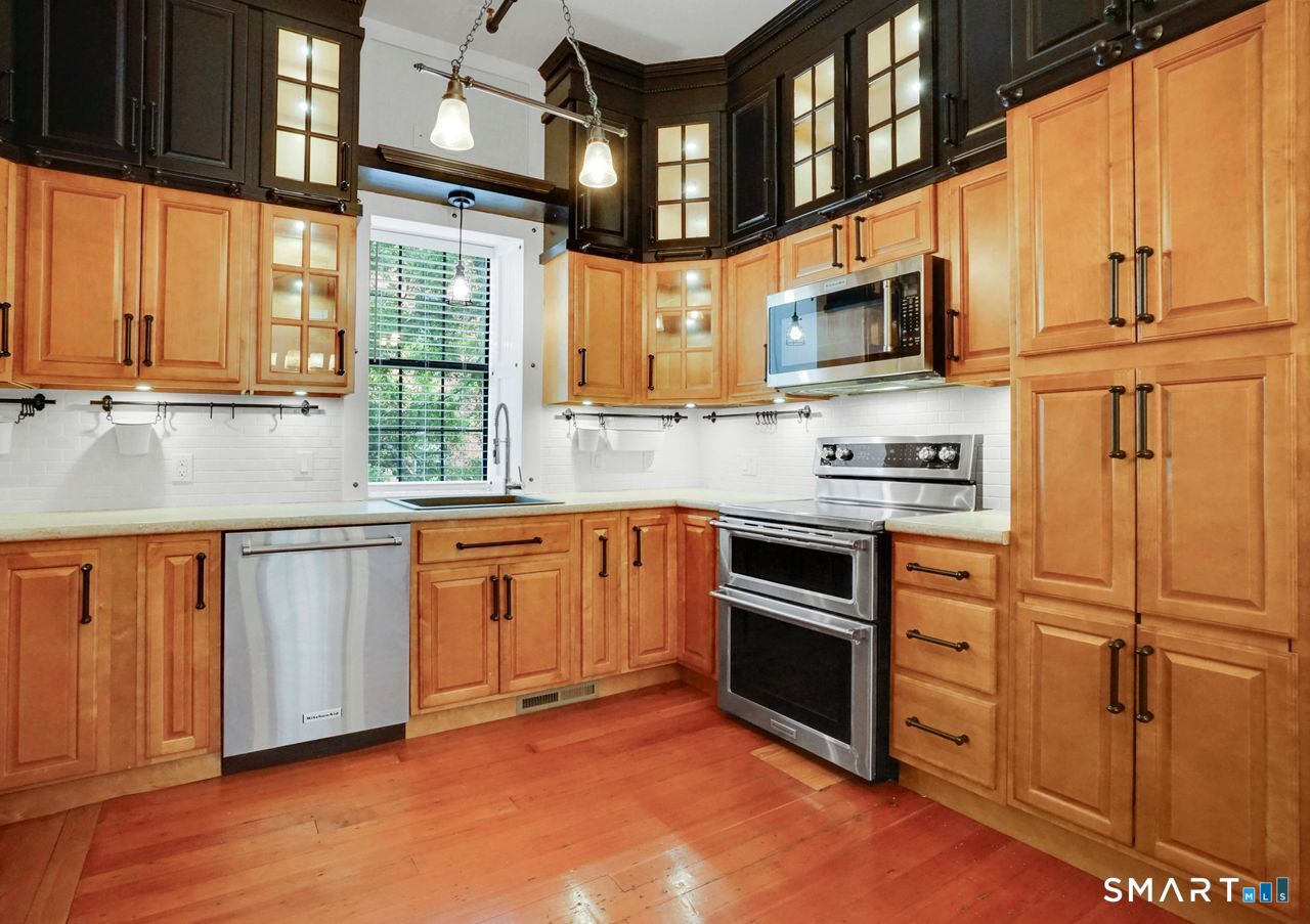 16 Vernon Avenue 8
