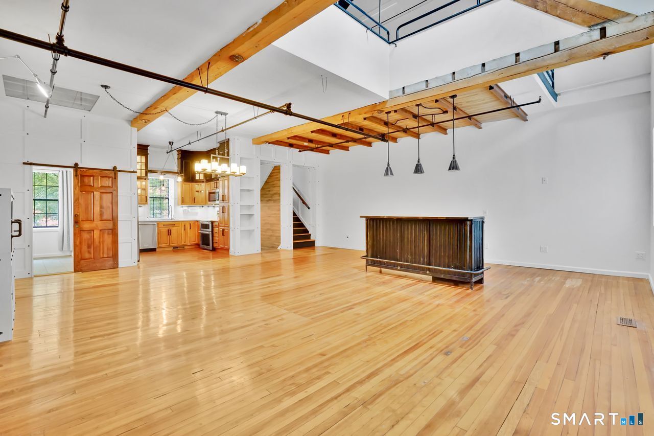 16 Vernon Avenue 8
