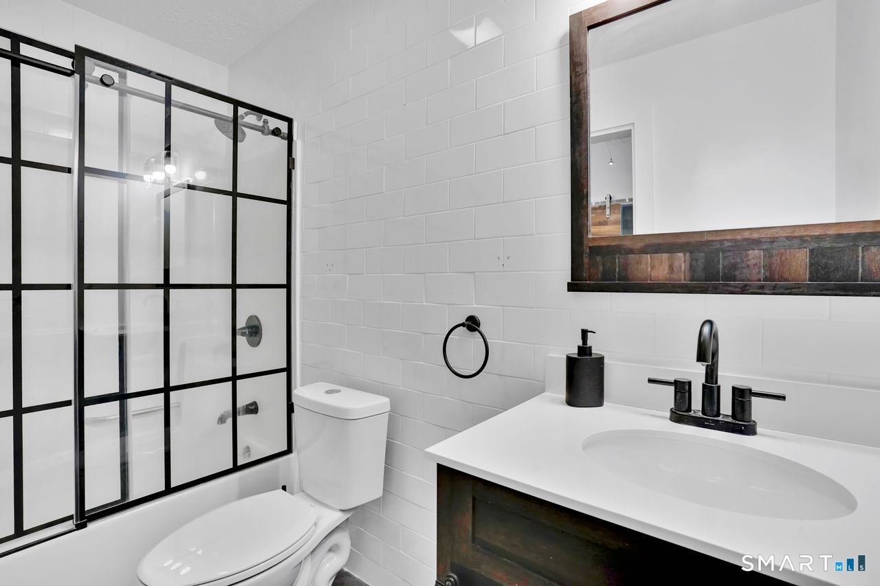 16 Vernon Avenue 8
