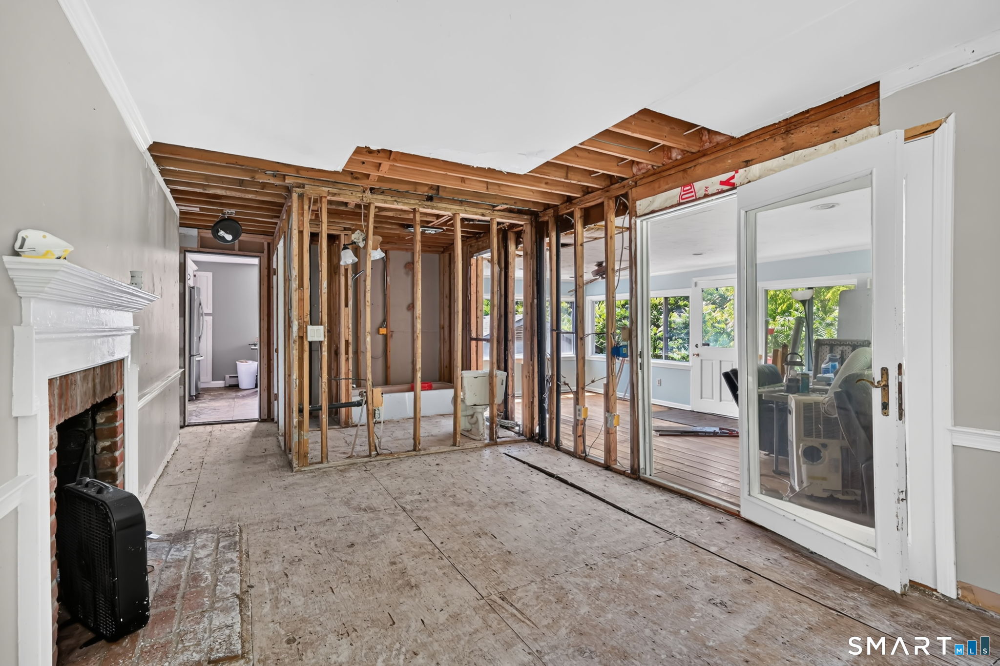 1575 Main Street