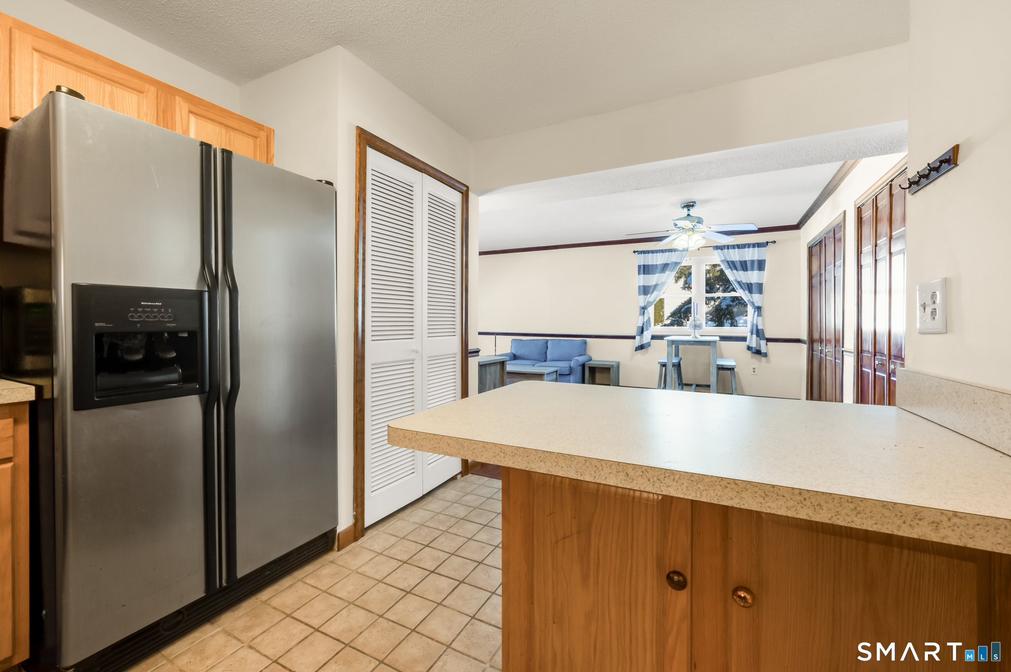 1301 Twin Circle Drive Unit: 1301