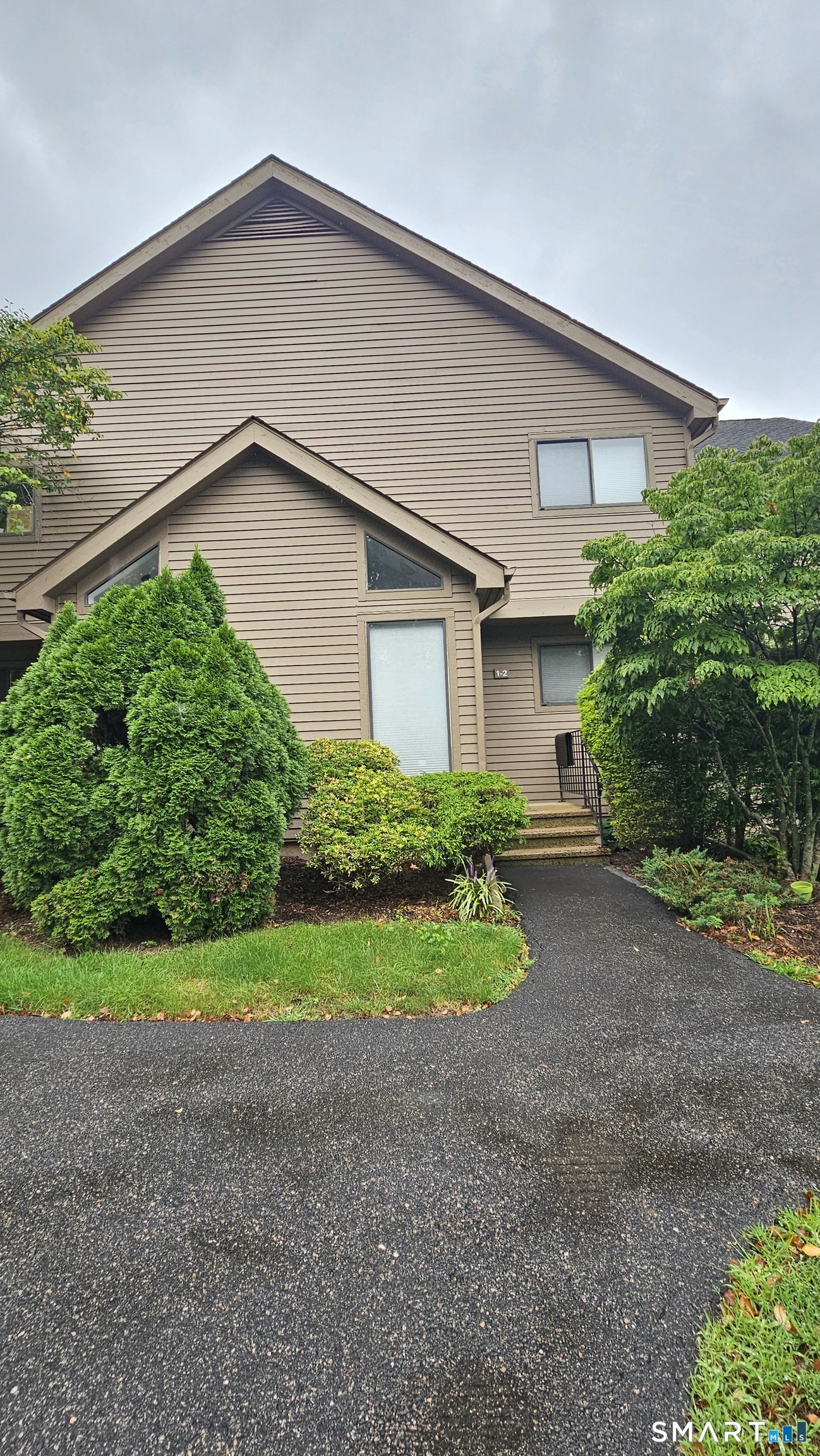 1 Canterbury Court Unit: 2