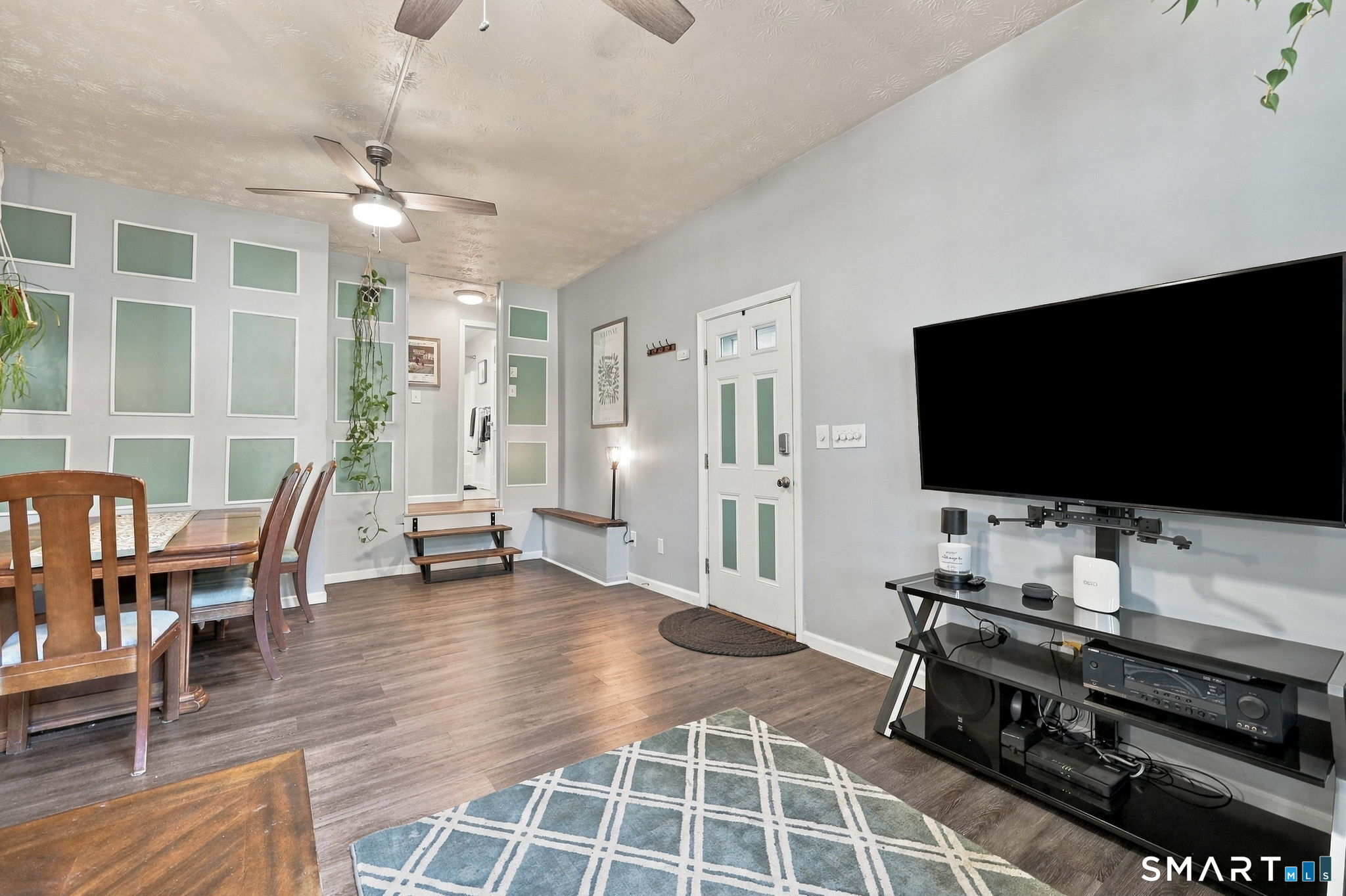 949 Pleasant Valley Road Unit: 4-3