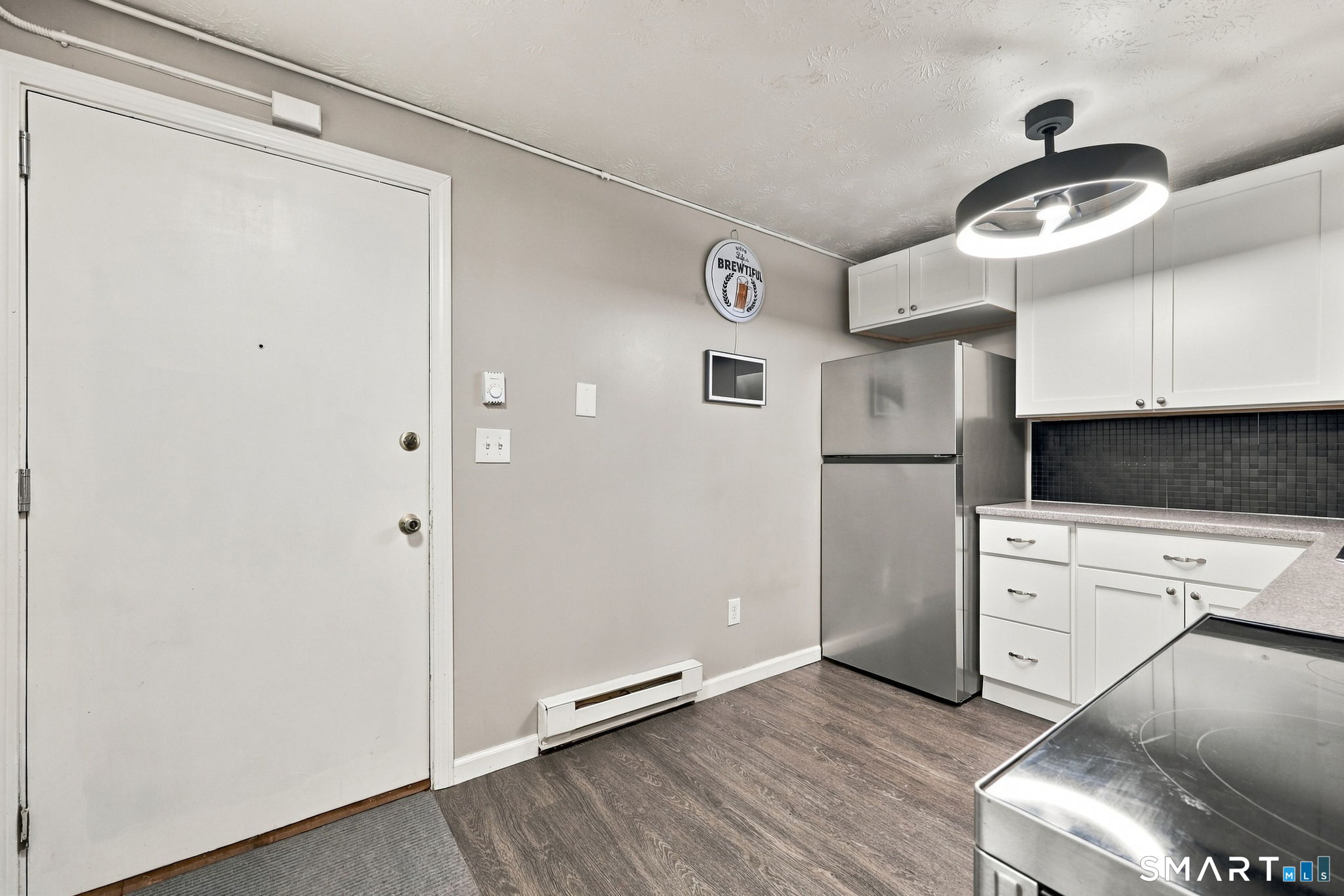 949 Pleasant Valley Road Unit: 4-3