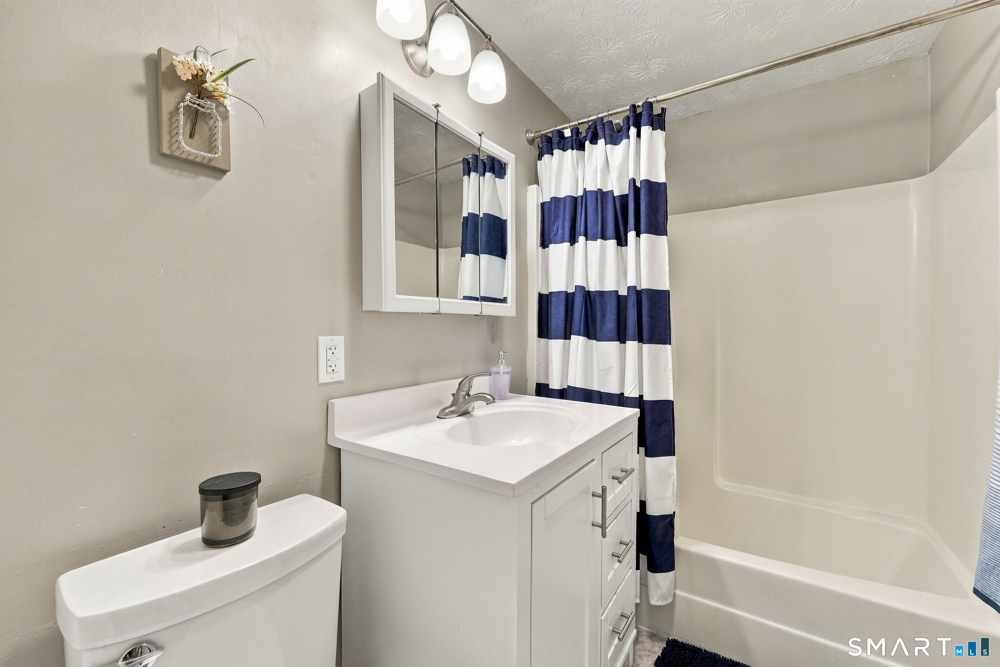949 Pleasant Valley Road Unit: 4-3